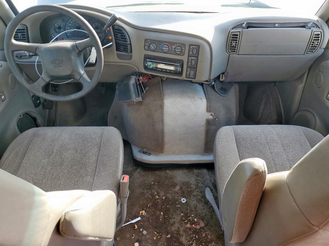 2004 Chevrolet Astro Tan vin: 1GNDM19X64B117675