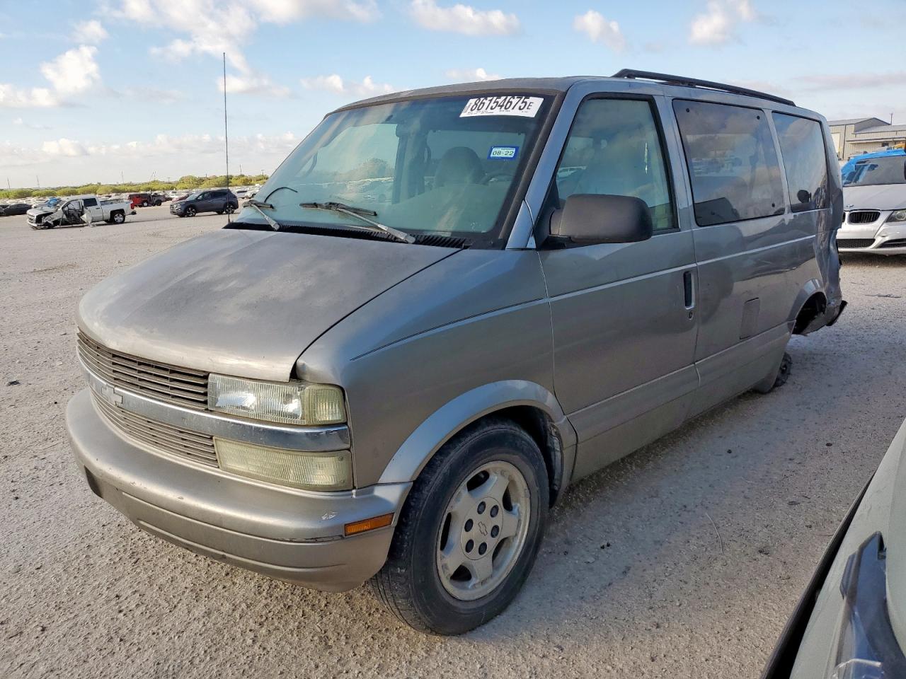 2004 Chevrolet Astro Tan vin: 1GNDM19X64B117675