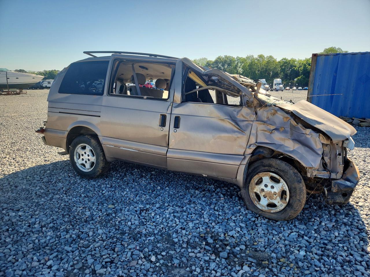 2005 Chevrolet Astro Gold vin: 1GNDM19X75B111384