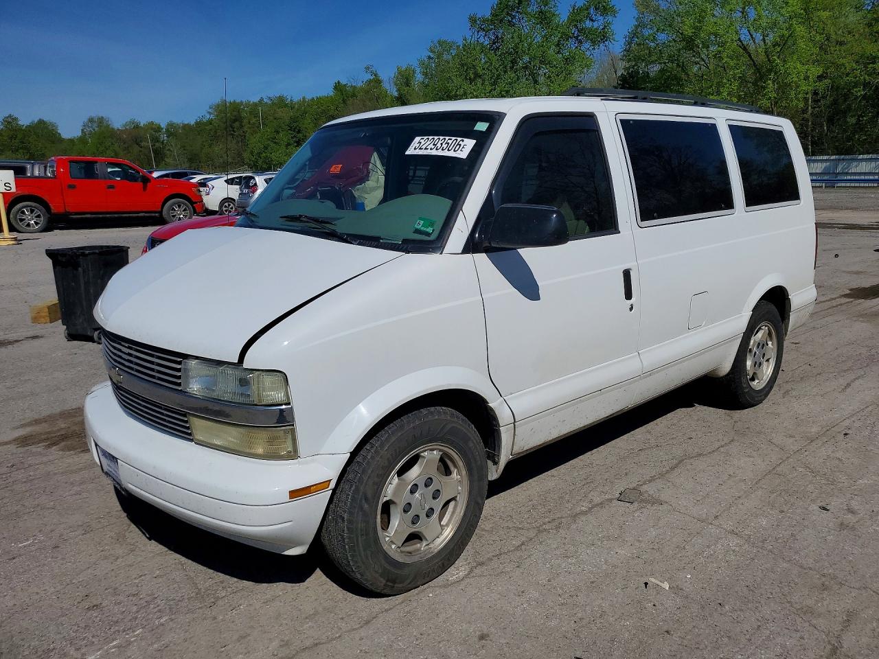 2005 Chevrolet Astro White vin: 1GNDM19X75B123549