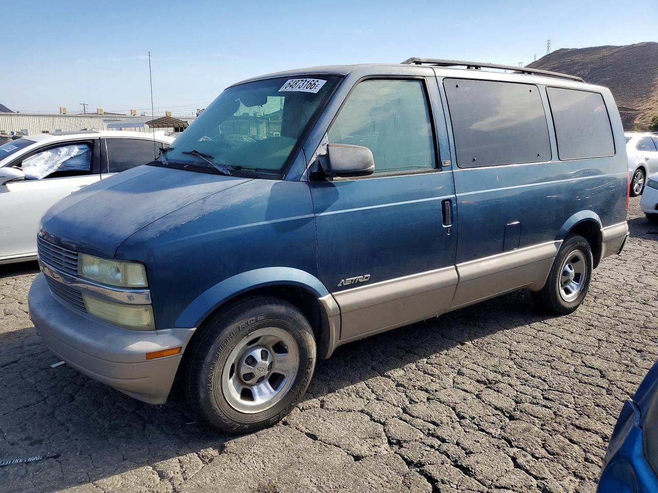 2002 Chevrolet Astro Blue vin: 1GNDM19X82B149492