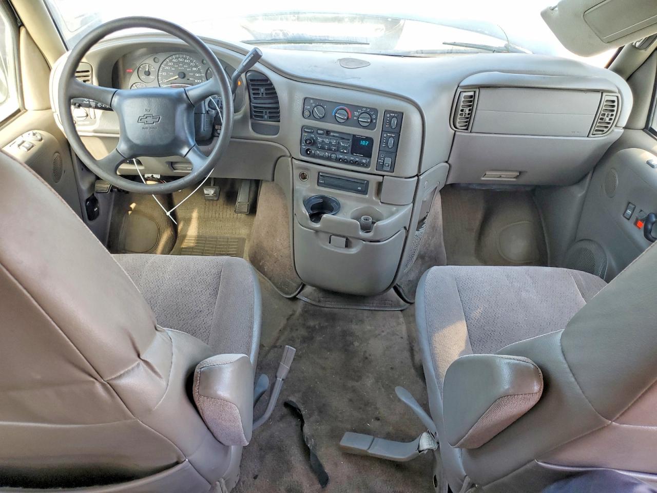 2002 Chevrolet Astro Blue vin: 1GNDM19X82B149492