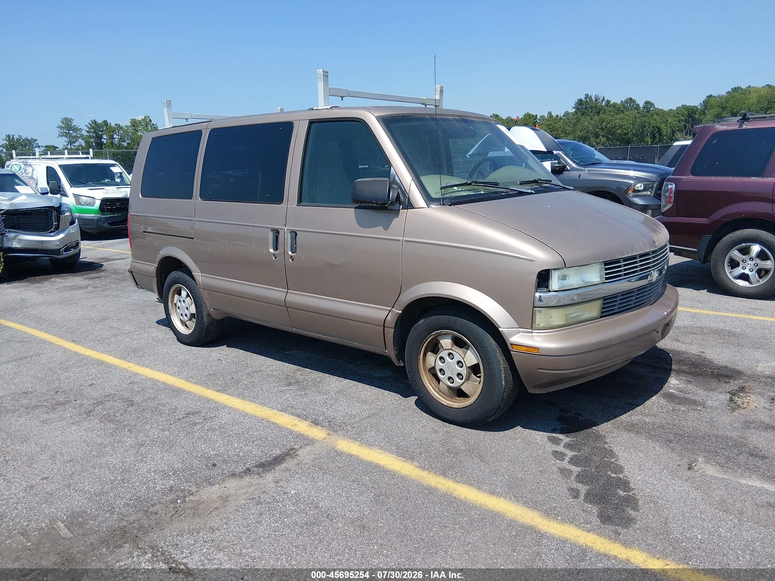 2003 Chevrolet Astro Passenger   Коричневый vin: 1GNDM19X83B149042
