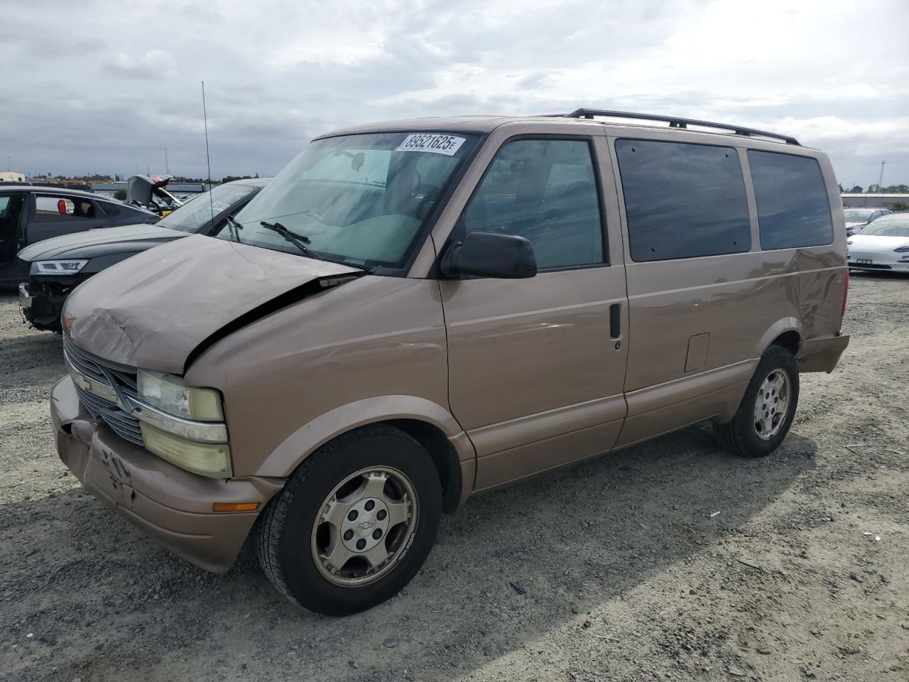 2004 Chevrolet Astro Tan vin: 1GNDM19X94B130470