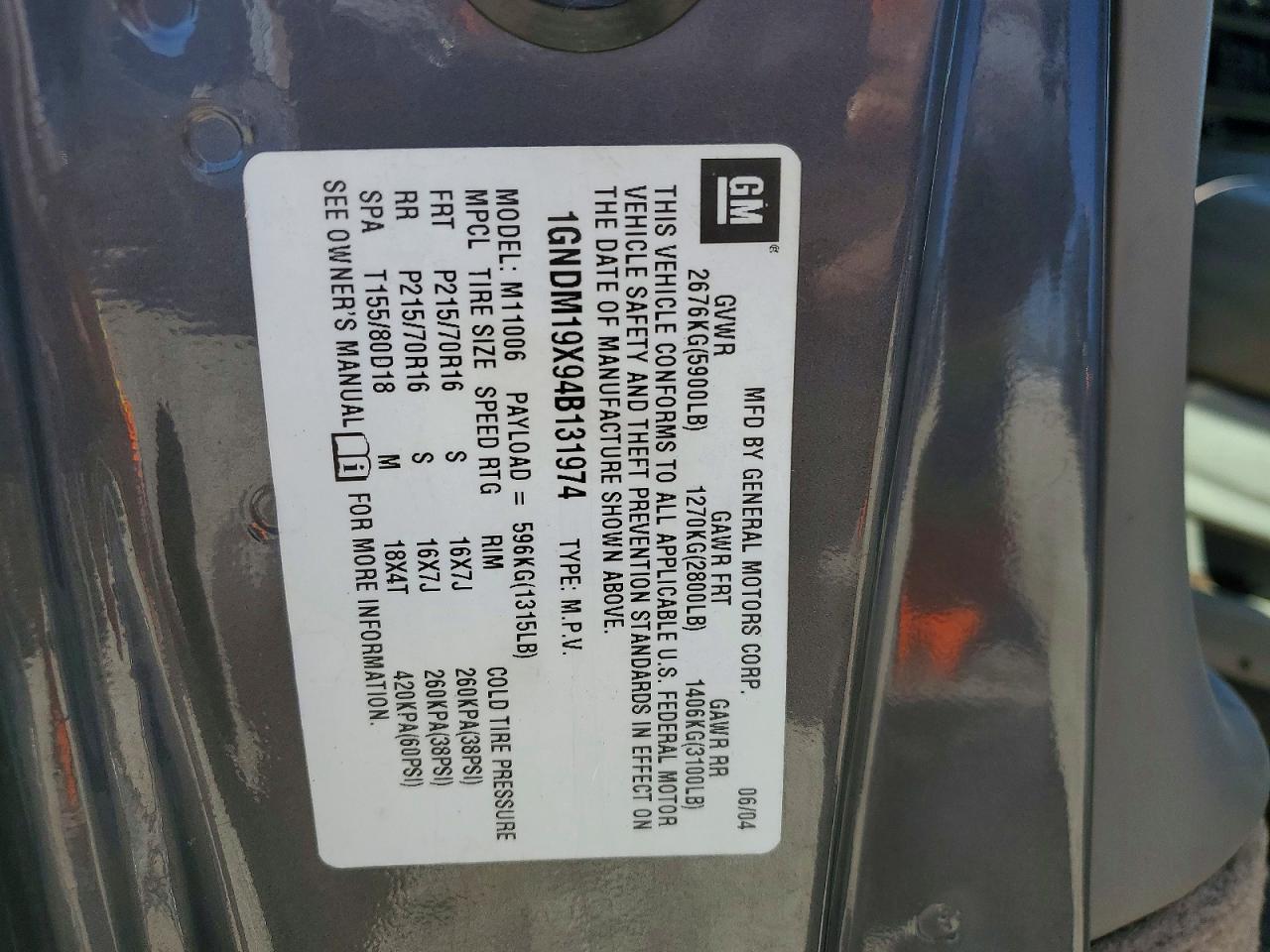 2004 Chev Astro Gray vin: 1GNDM19X94B131974