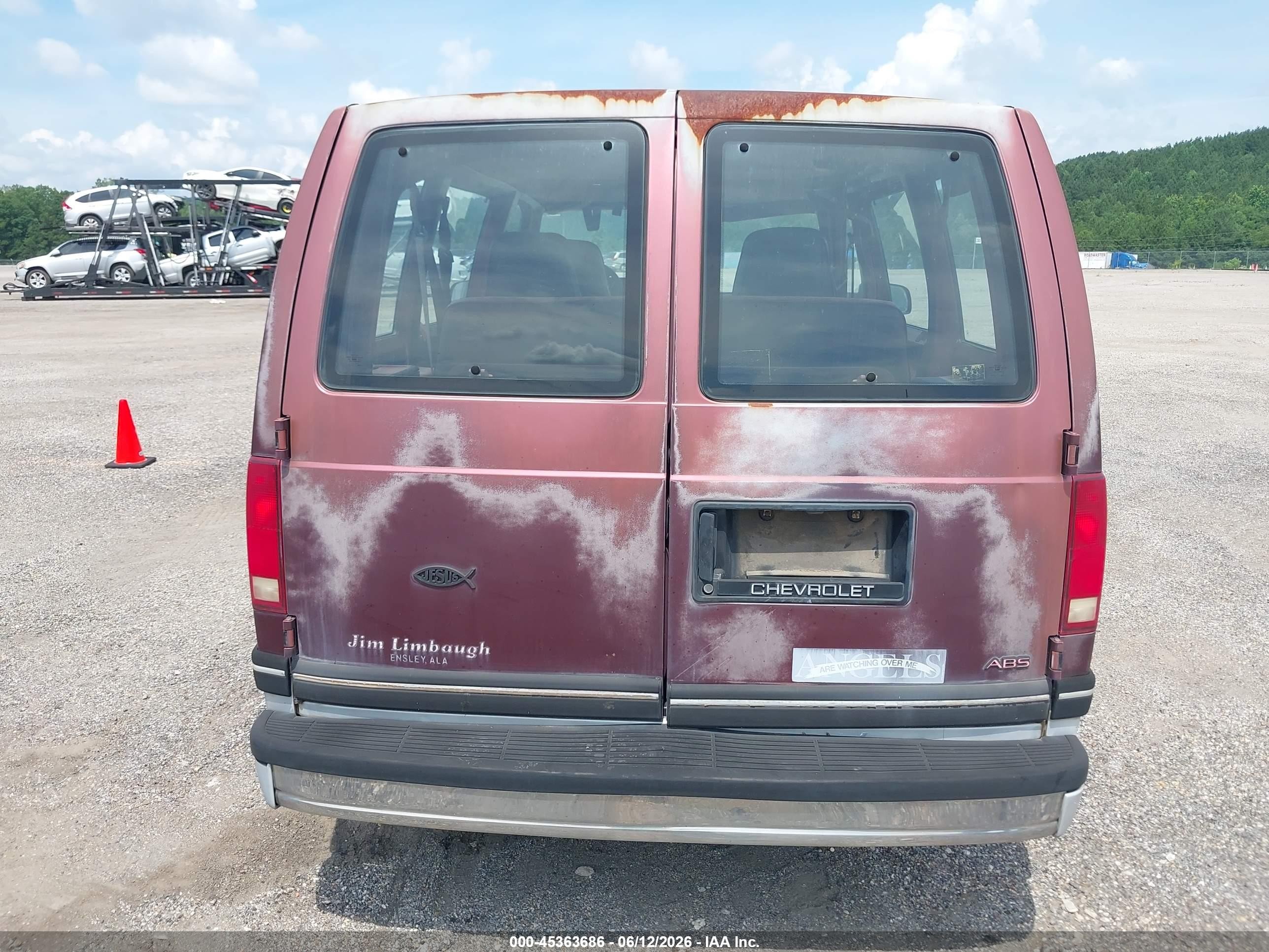 1993 Chevrolet Astro   Red vin: 1GNDM19Z8PB131633