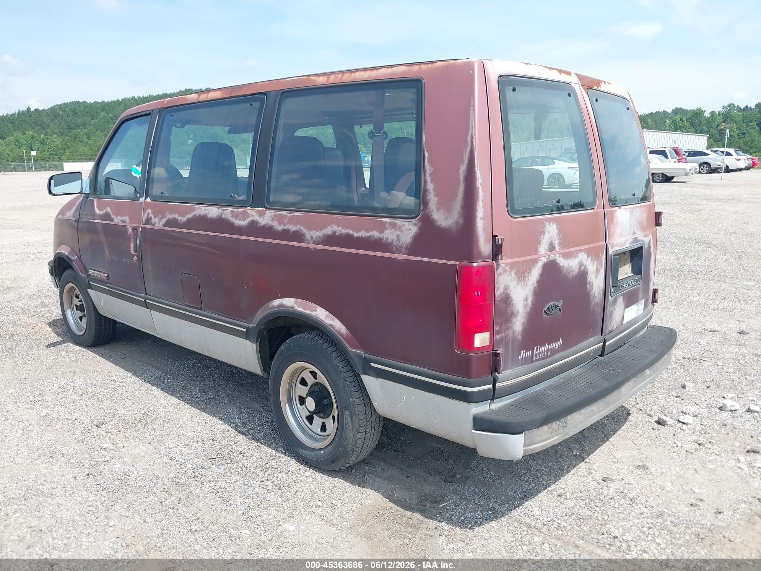 1993 Chevrolet Astro   Red vin: 1GNDM19Z8PB131633
