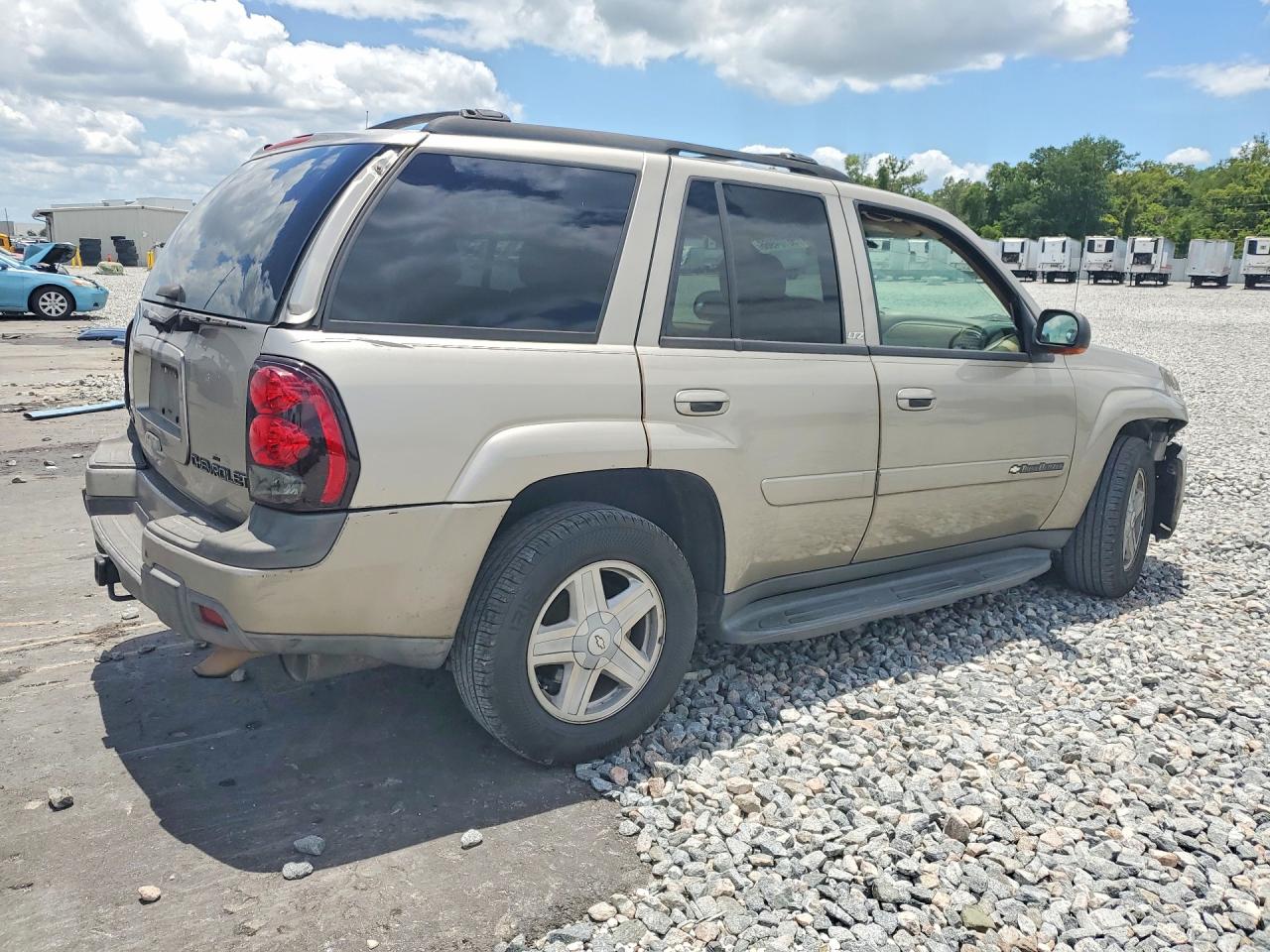 2002 Chevrolet Trailblazer Cream vin: 1GNDS13S022263229