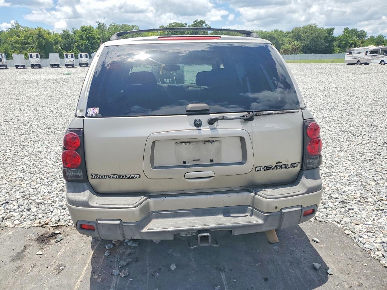 2002 Chevrolet Trailblazer Cream vin: 1GNDS13S022263229