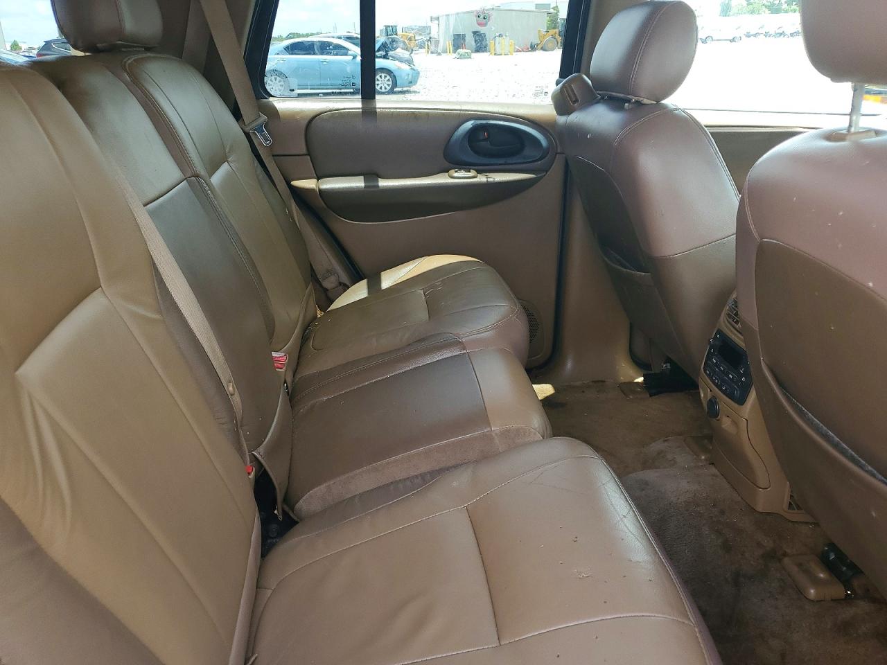 2002 Chevrolet Trailblazer Cream vin: 1GNDS13S022263229