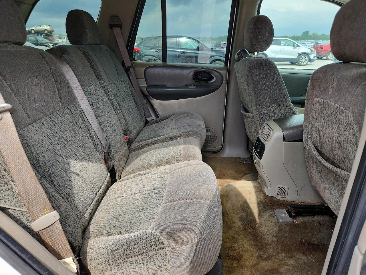 2002 Chevrolet Trailblazer White vin: 1GNDS13S022475709