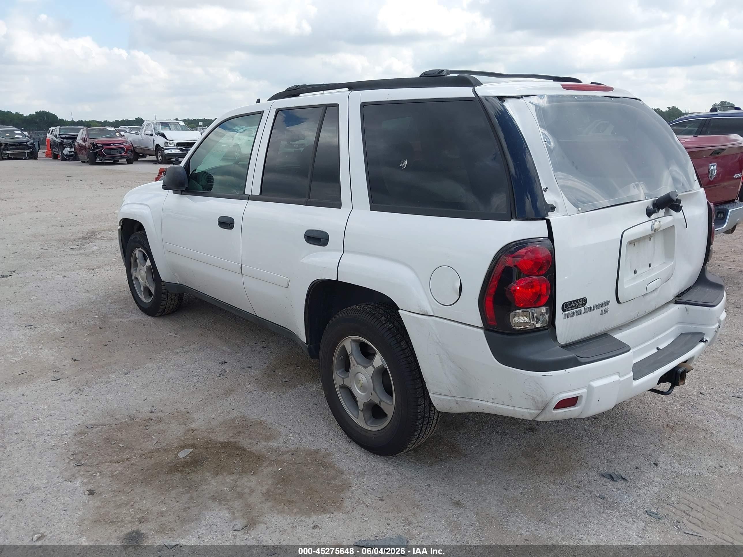 2007 Chevrolet Trailblazer Ls White vin: 1GNDS13S072273329