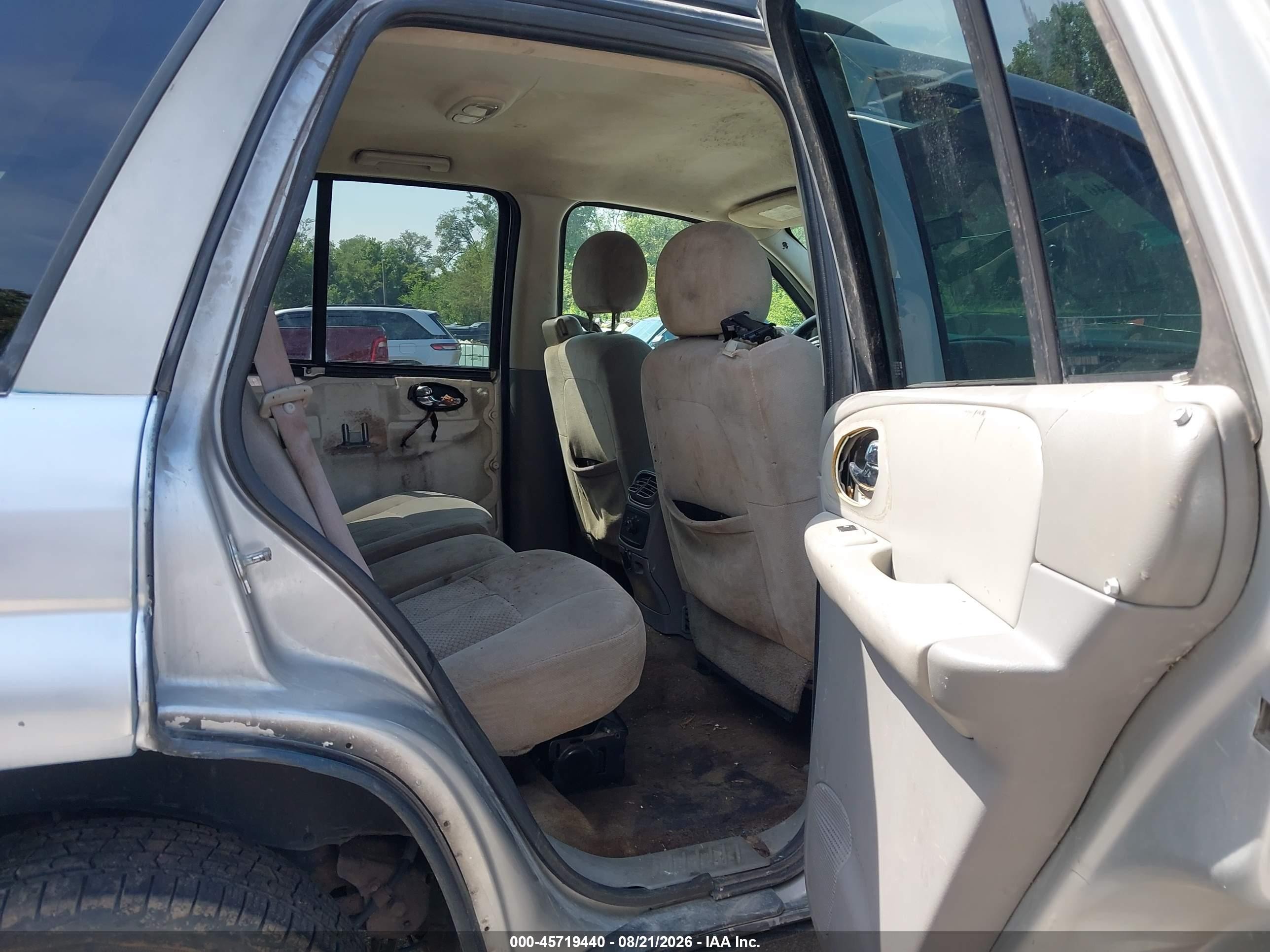 2007 Chevrolet Trailblazer Ls Silver vin: 1GNDS13S172190430