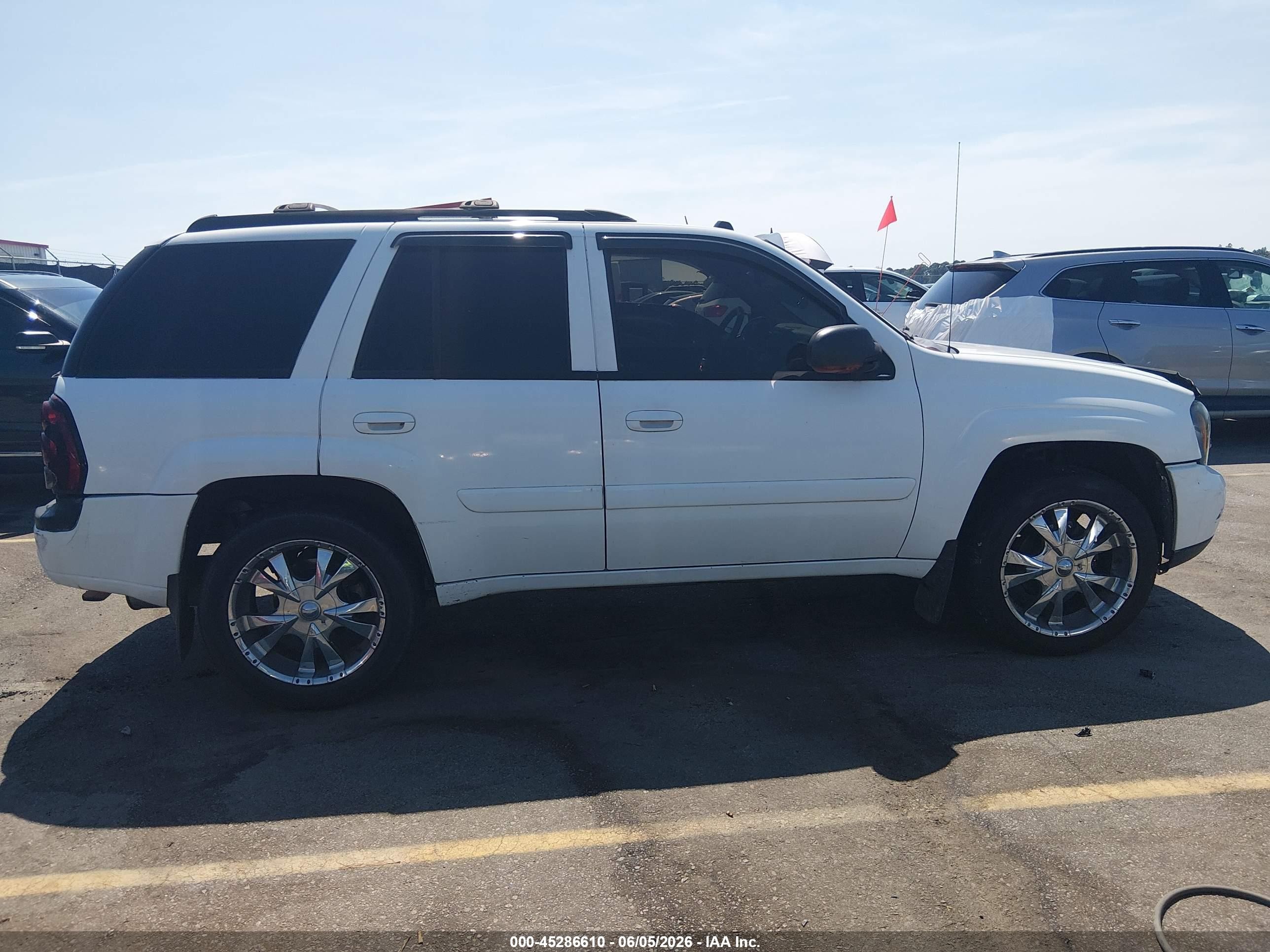 2005 Chevrolet Trailblazer Lt White vin: 1GNDS13S252247876