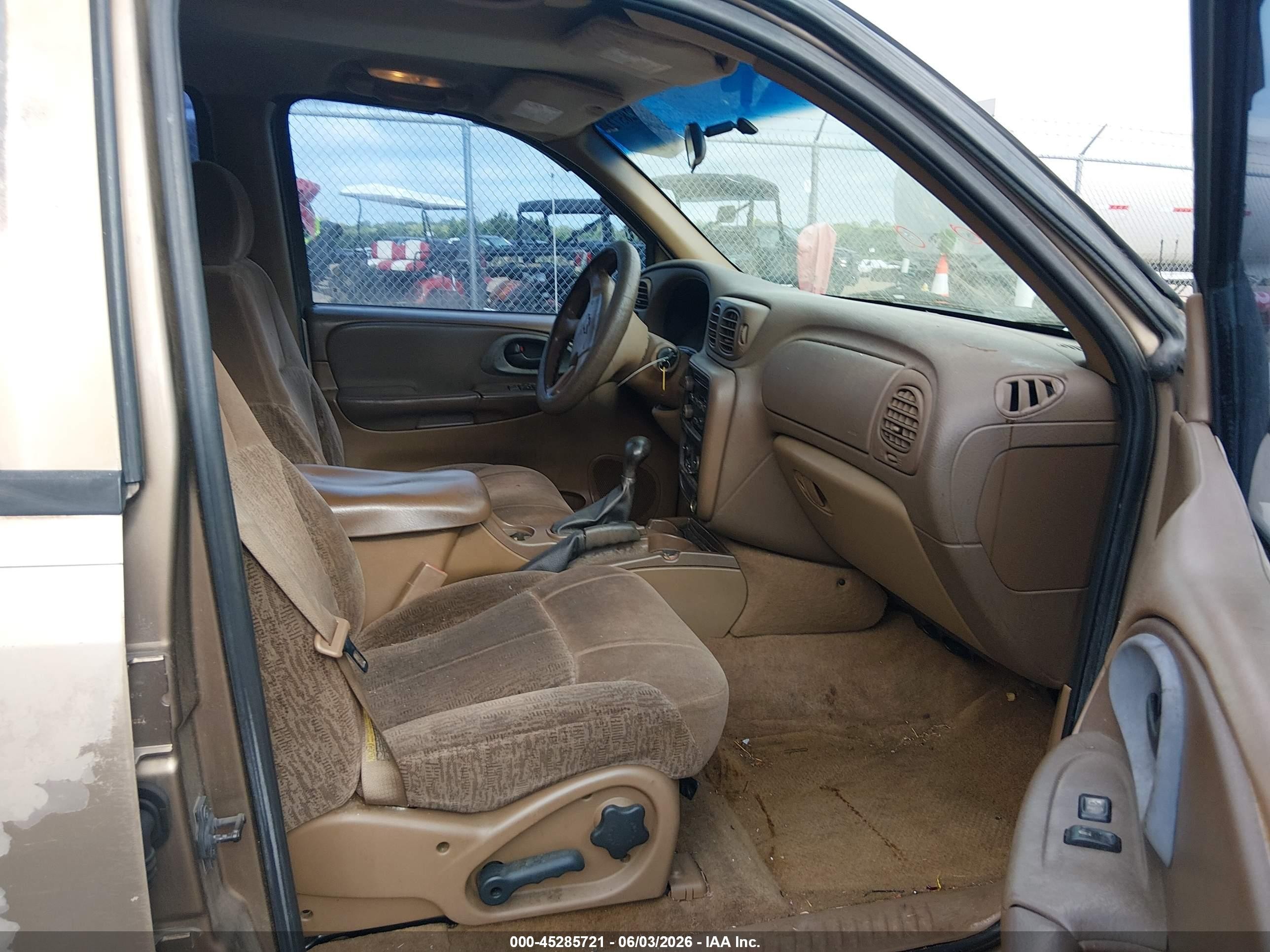 2002 Chevrolet Trailblazer Ls Золотой vin: 1GNDS13S422366556