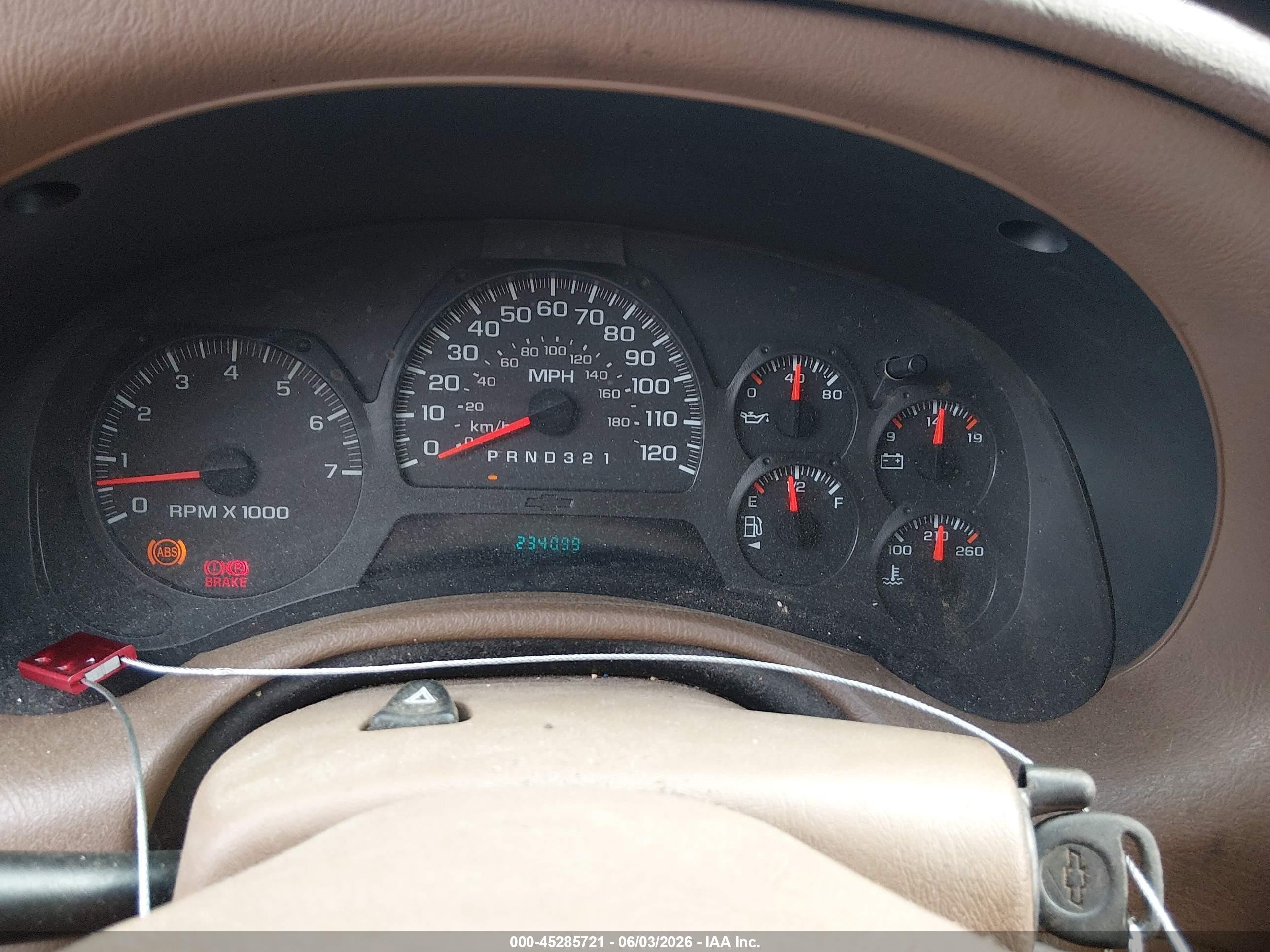 2002 Chevrolet Trailblazer Ls Золотой vin: 1GNDS13S422366556