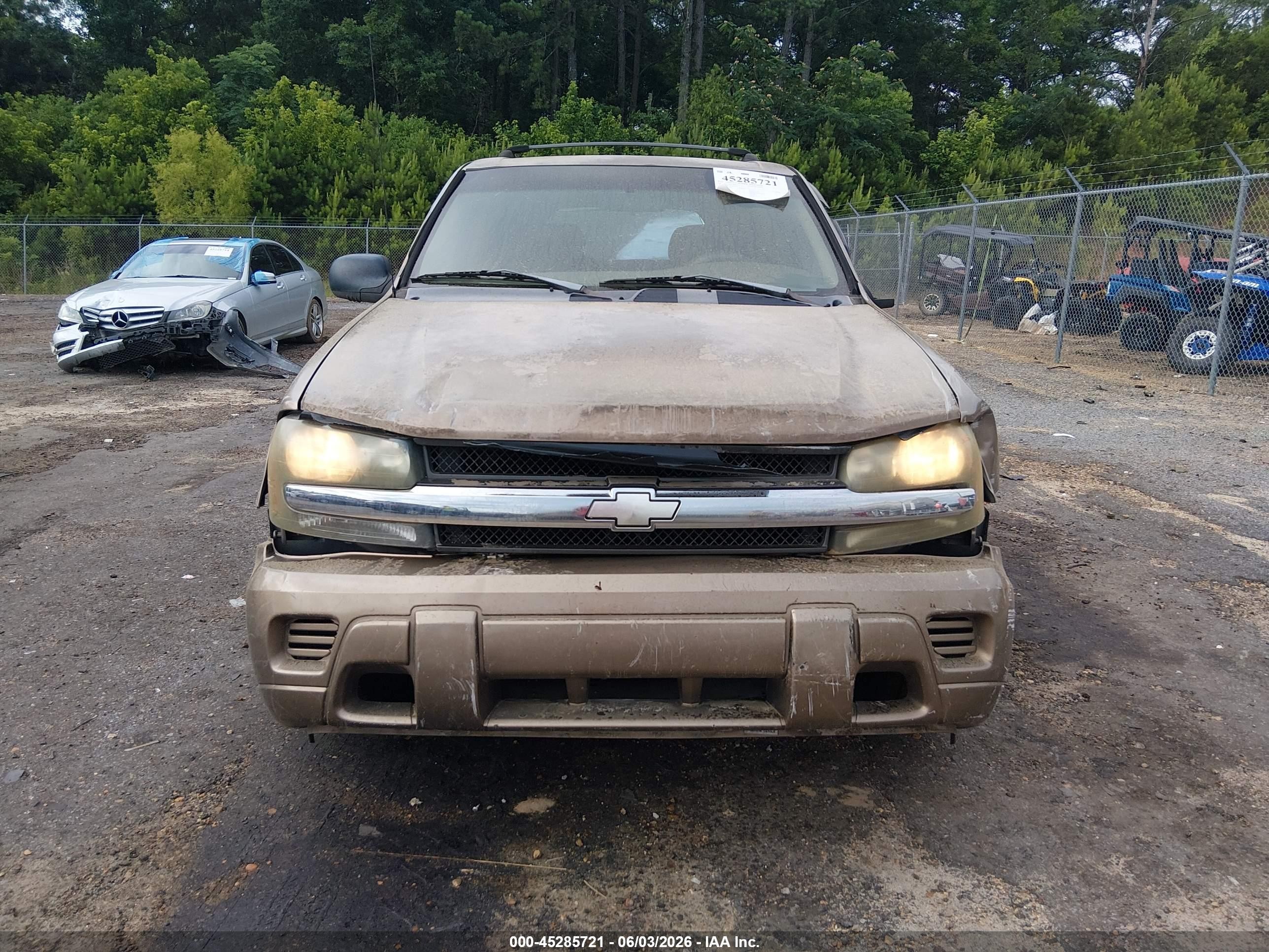 2002 Chevrolet Trailblazer Ls Золотой vin: 1GNDS13S422366556