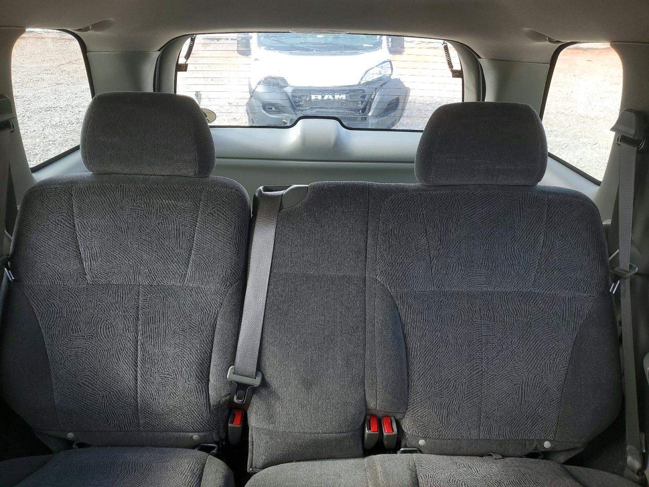2004 Chevrolet Trailblazer Ls Белый vin: 1GNDS13S442259395