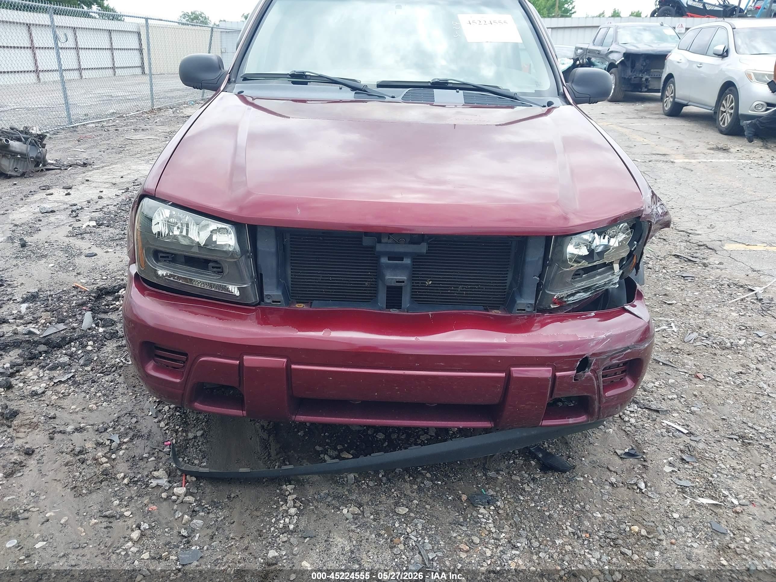 2005 Chevrolet Trailblazer Ls Burgundy vin: 1GNDS13S452162425