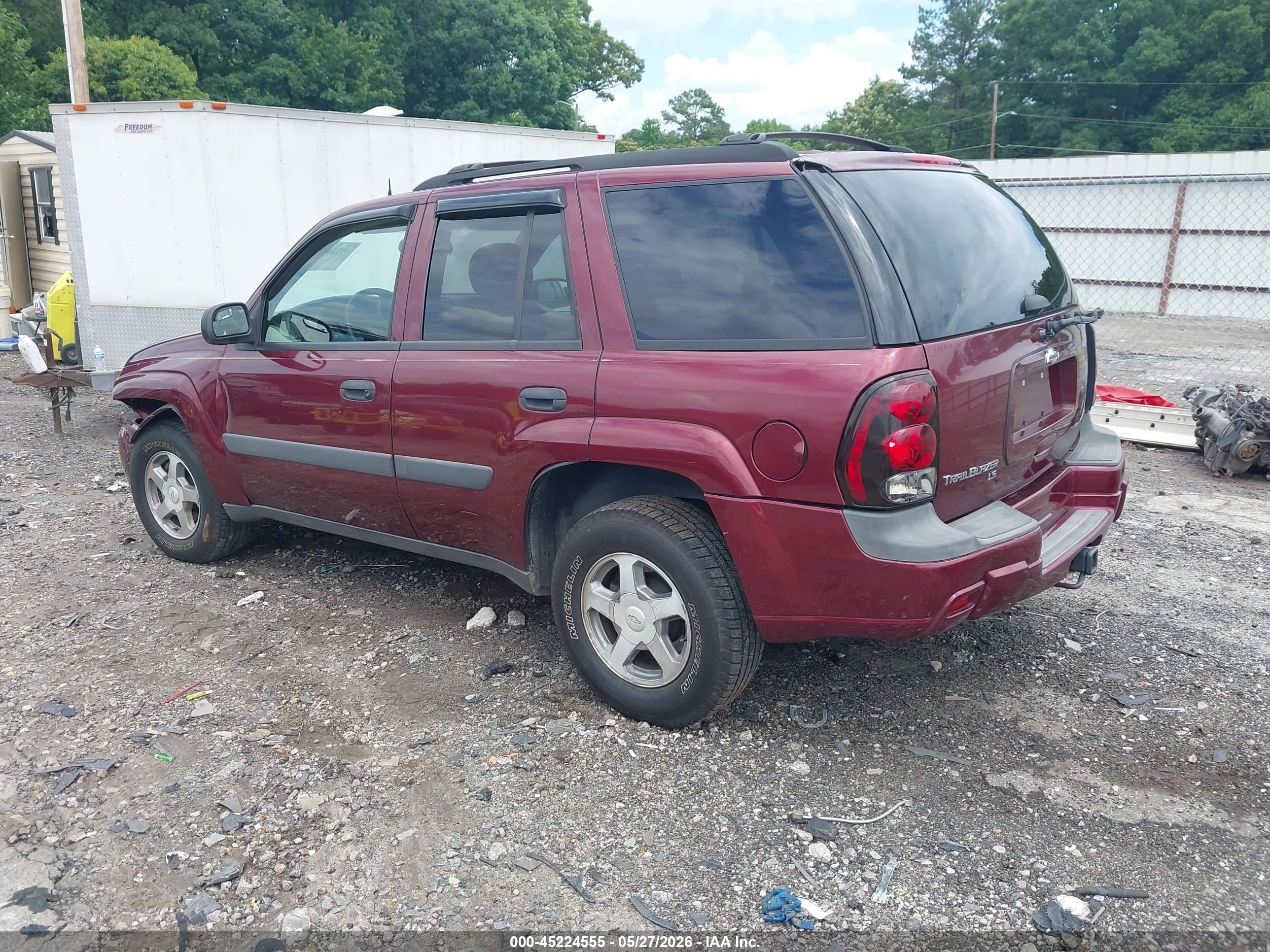 2005 Chevrolet Trailblazer Ls Burgundy vin: 1GNDS13S452162425