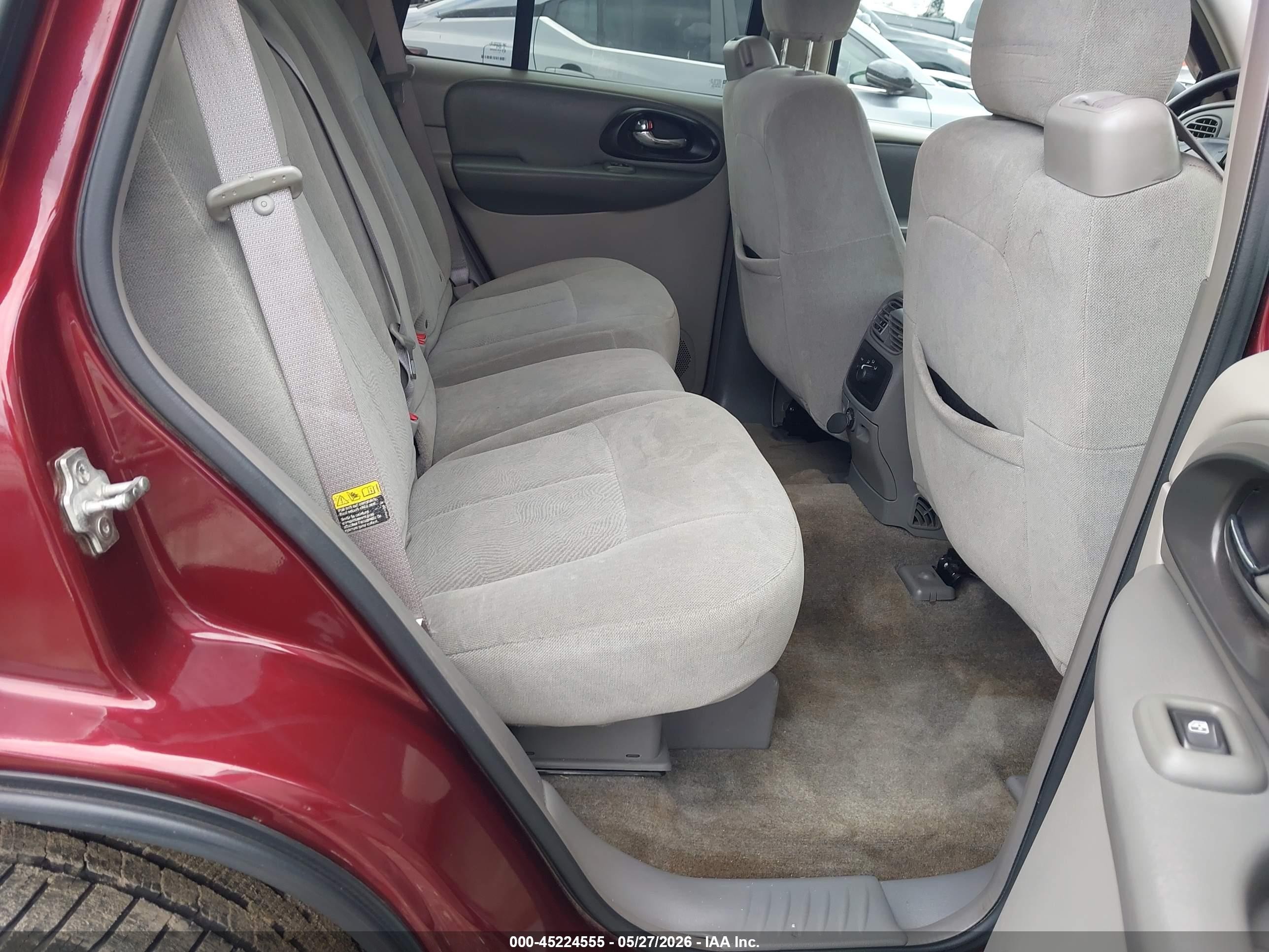 2005 Chevrolet Trailblazer Ls Burgundy vin: 1GNDS13S452162425