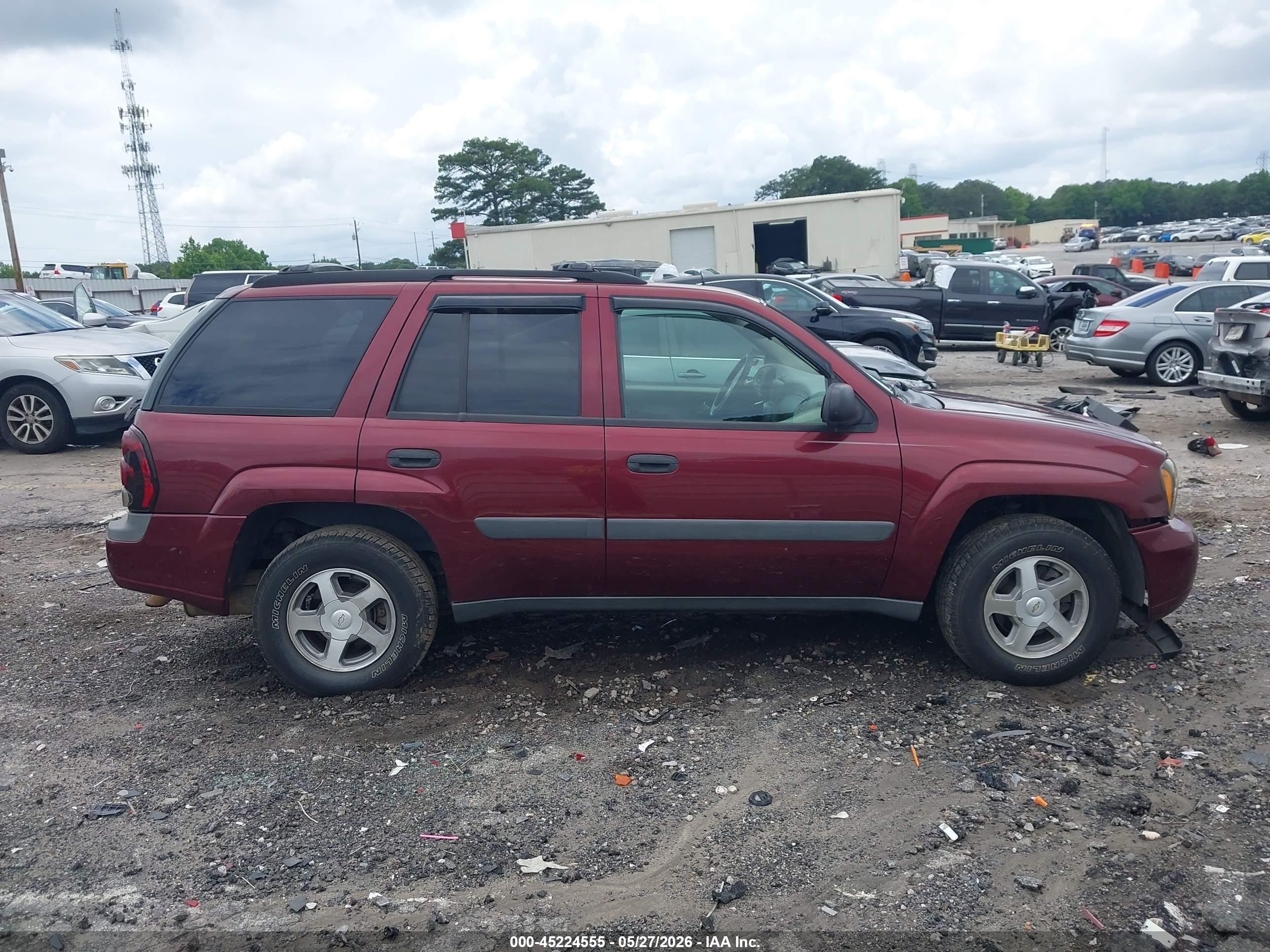 2005 Chevrolet Trailblazer Ls Burgundy vin: 1GNDS13S452162425