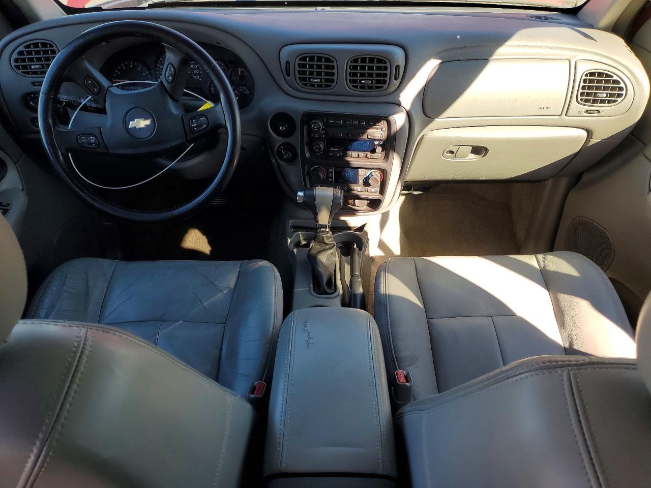 2005 Chevrolet Trailblazer Ls Red vin: 1GNDS13S452306264