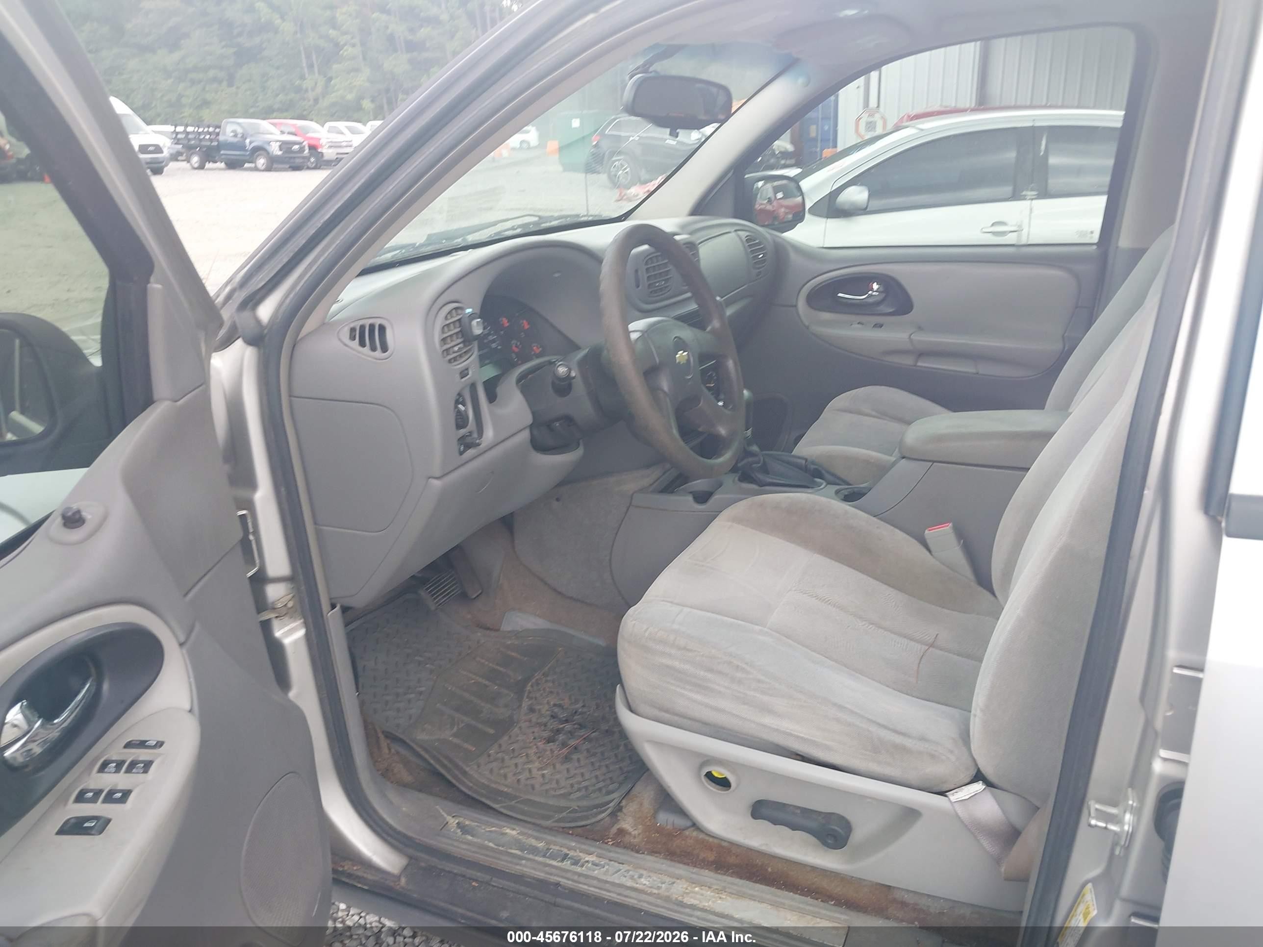 2006 Chevrolet Trailblazer Ls Серебряный vin: 1GNDS13S462302765