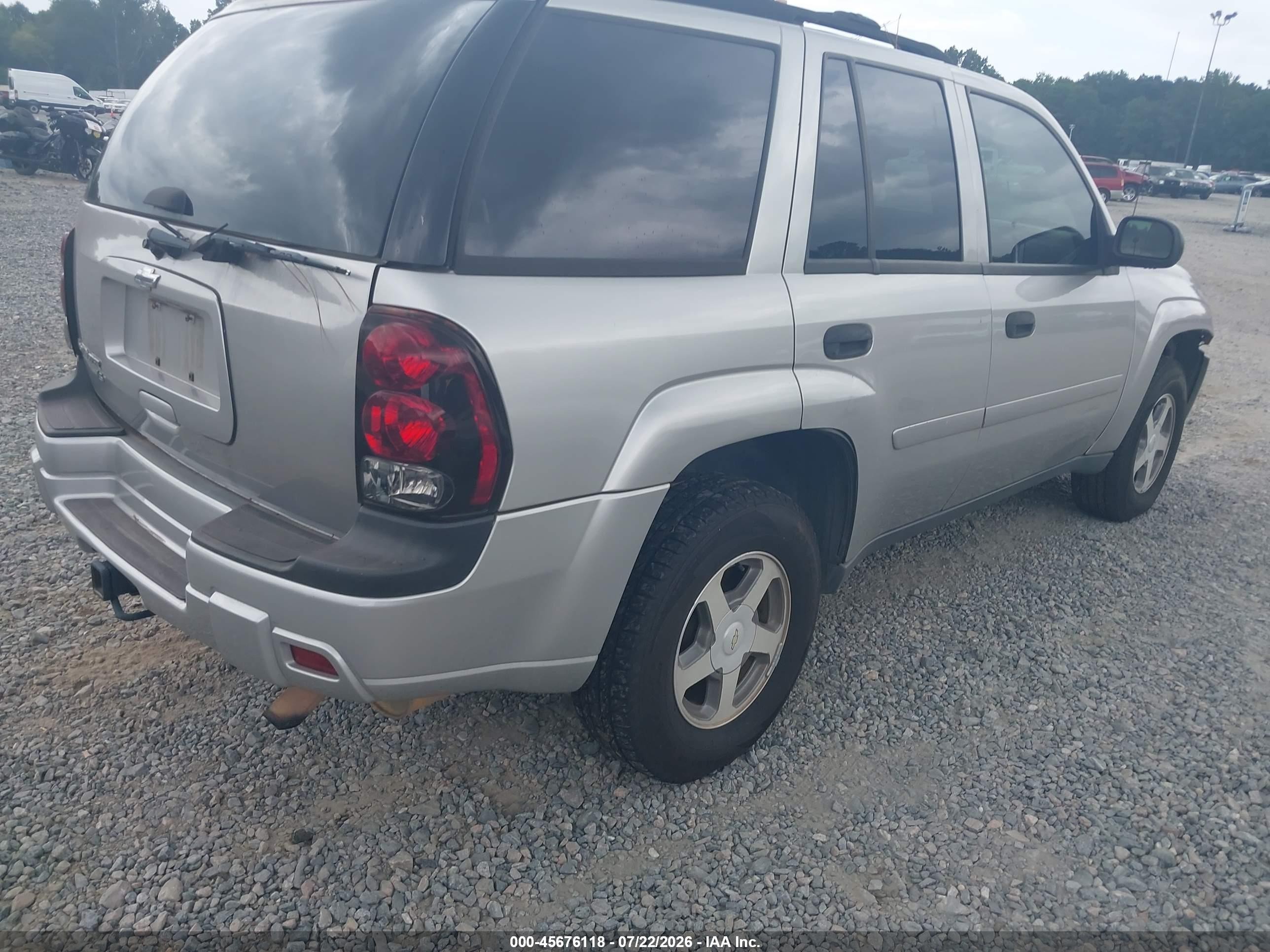 2006 Chevrolet Trailblazer Ls Серебряный vin: 1GNDS13S462302765