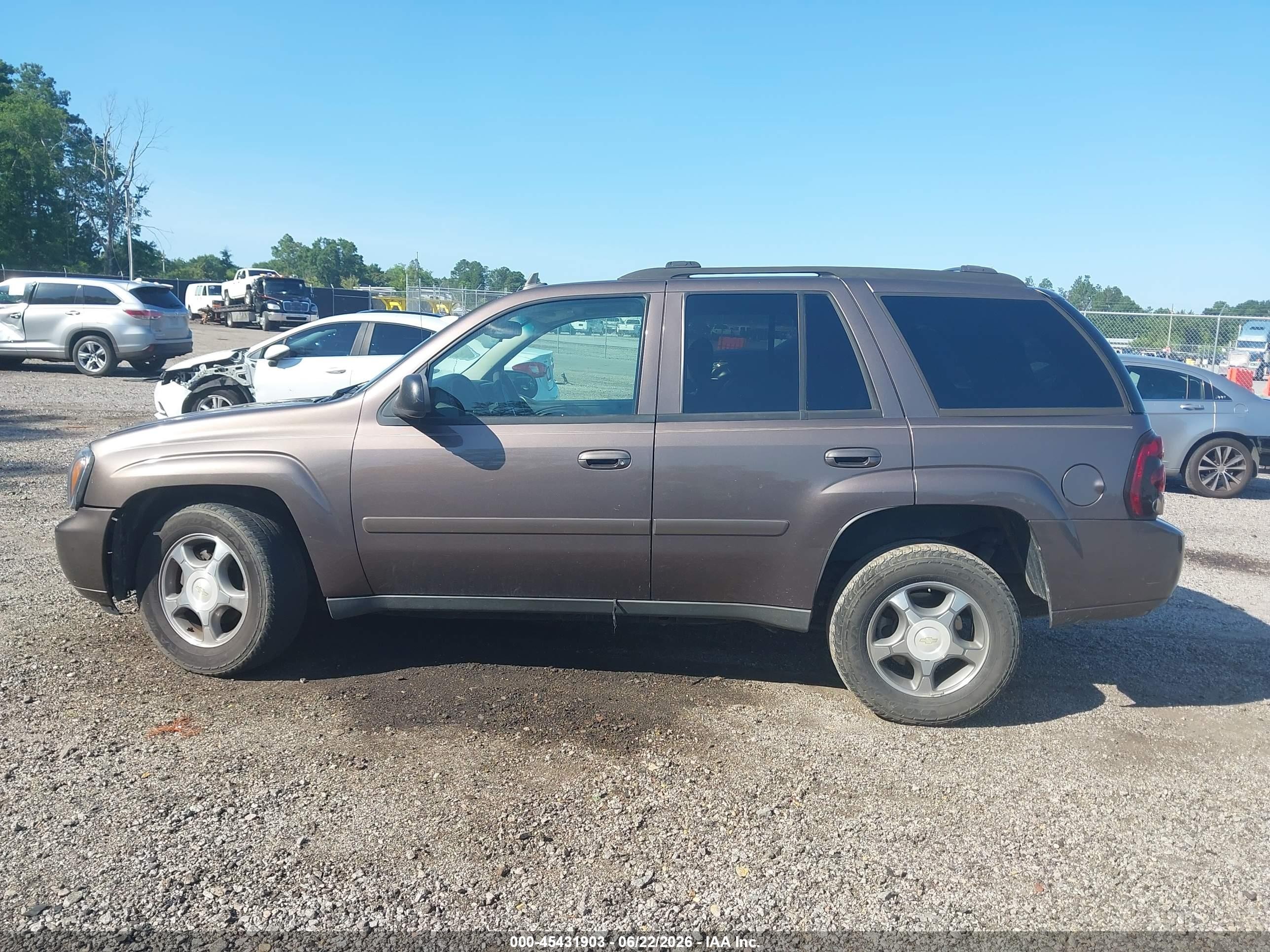 2008 Chevrolet Trailblazer Lt Gray vin: 1GNDS13S582113965
