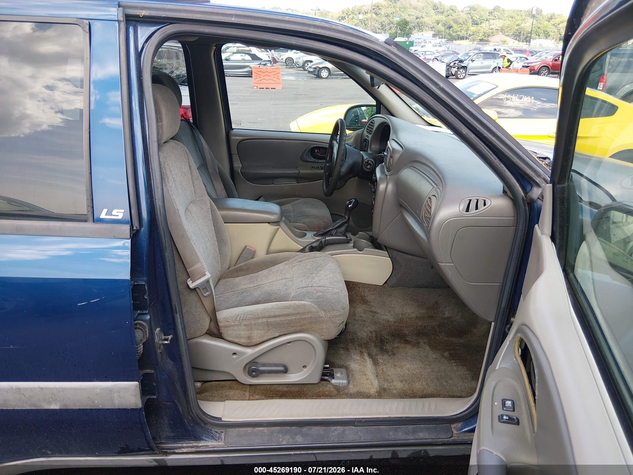 2004 Chevrolet Trailblazer Ls Blue vin: 1GNDS13S642100359