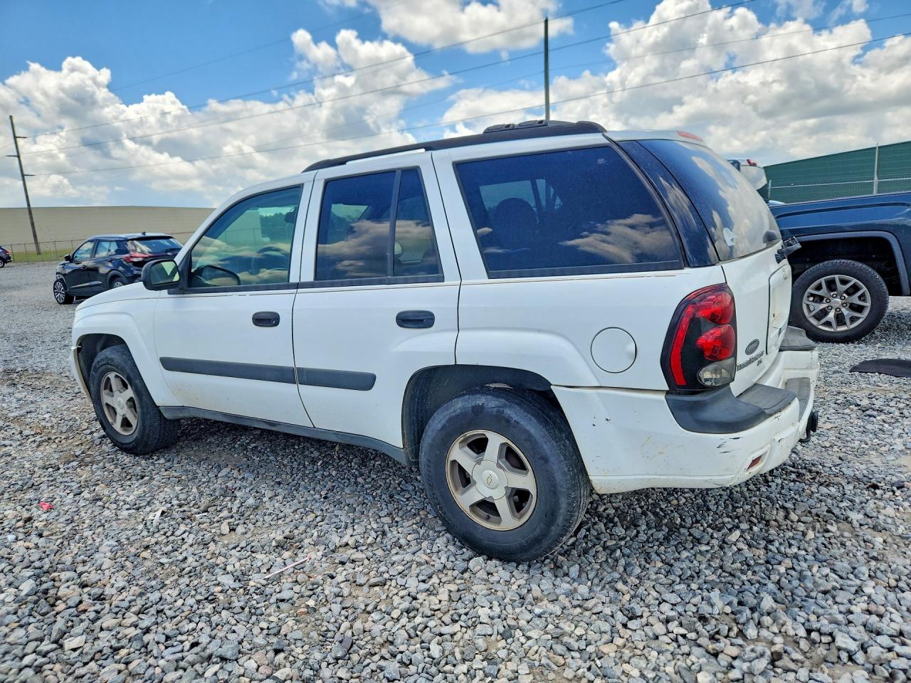 2005 Chevrolet Trailblazer Ls White vin: 1GNDS13S652218543