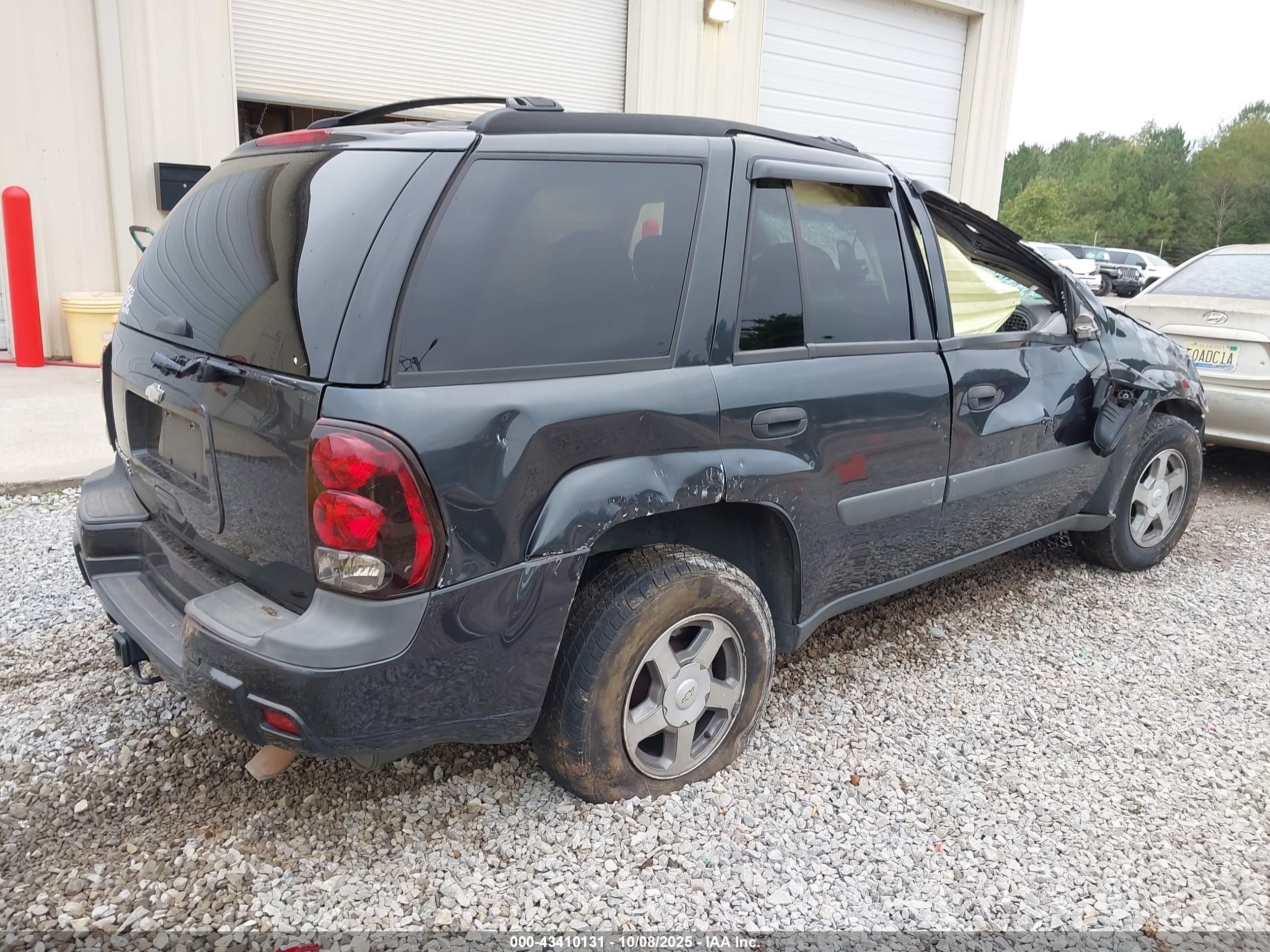 2005 Chevrolet Trailblazer Ls Синий vin: 1GNDS13S752292148