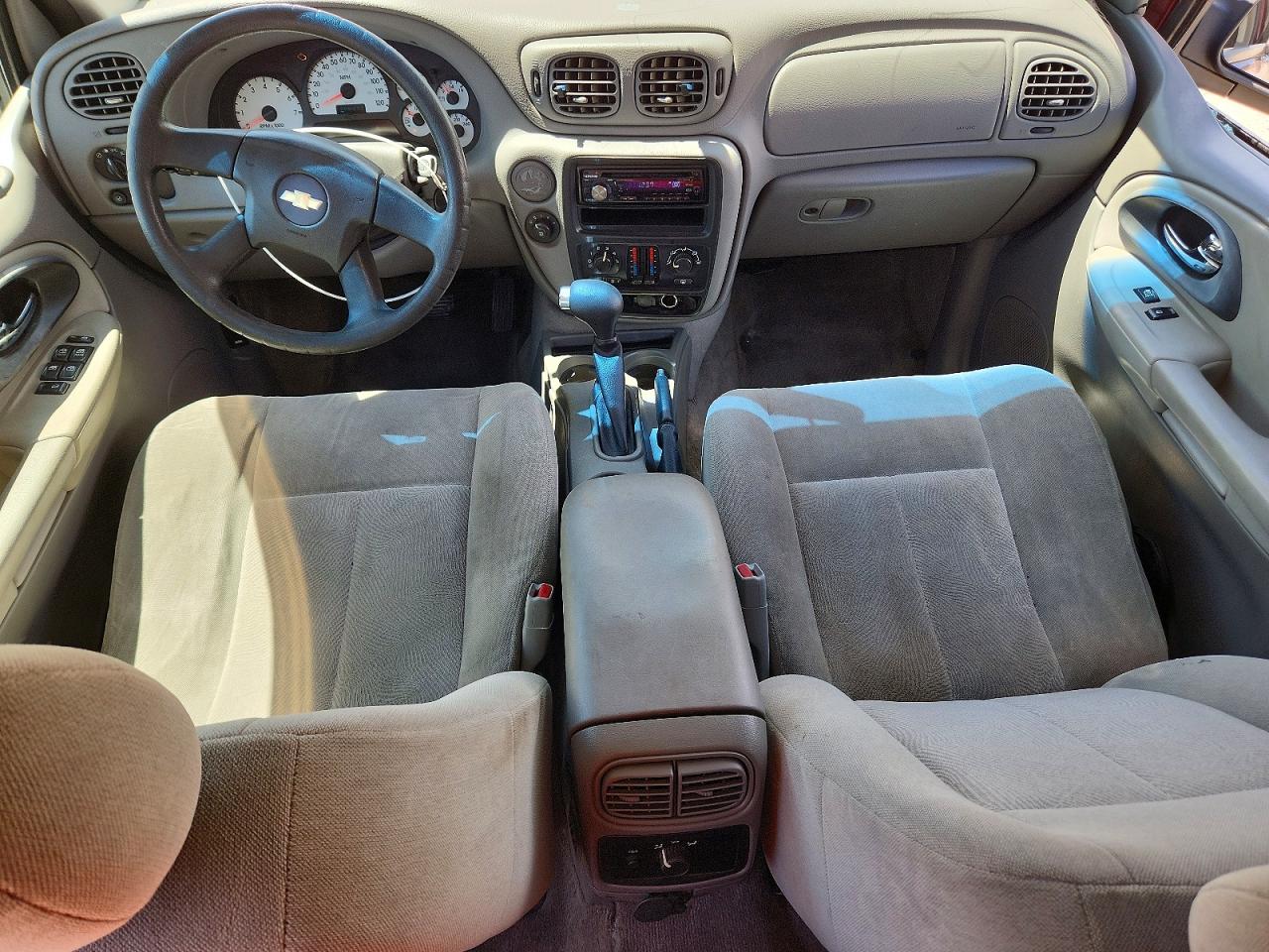 2005 Chevrolet Trailblazer Ls Burgundy vin: 1GNDS13S852125796
