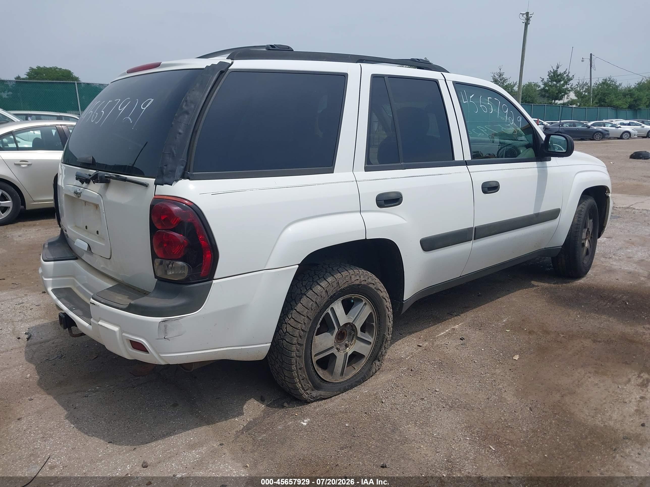 2005 Chevrolet Trailblazer Ls White vin: 1GNDS13S852249180