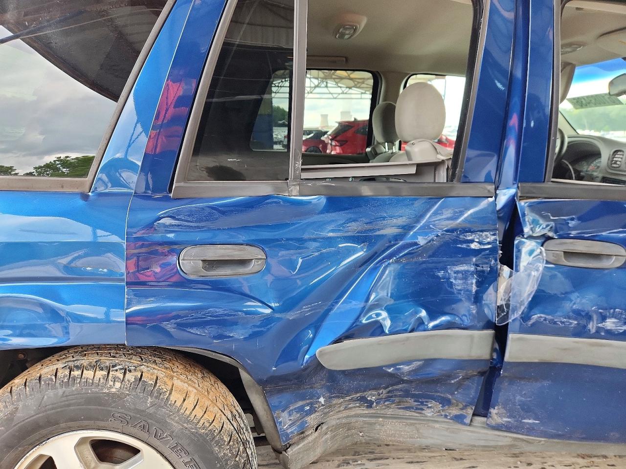 2005 Chevrolet Trailblazer Ls Blue vin: 1GNDS13S952214745