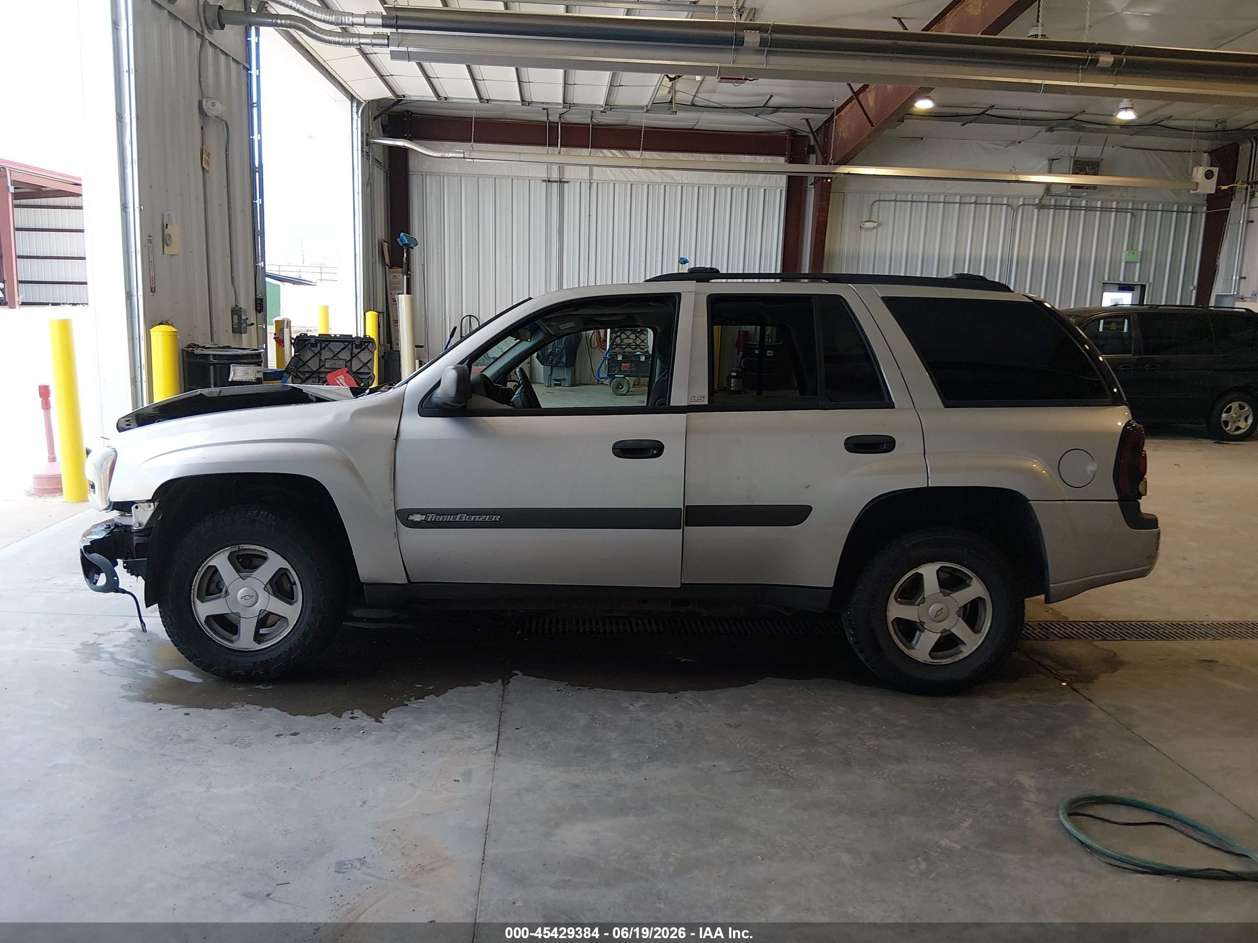 2004 Chevrolet Trailblazer Ls Серебряный vin: 1GNDT13S042266664