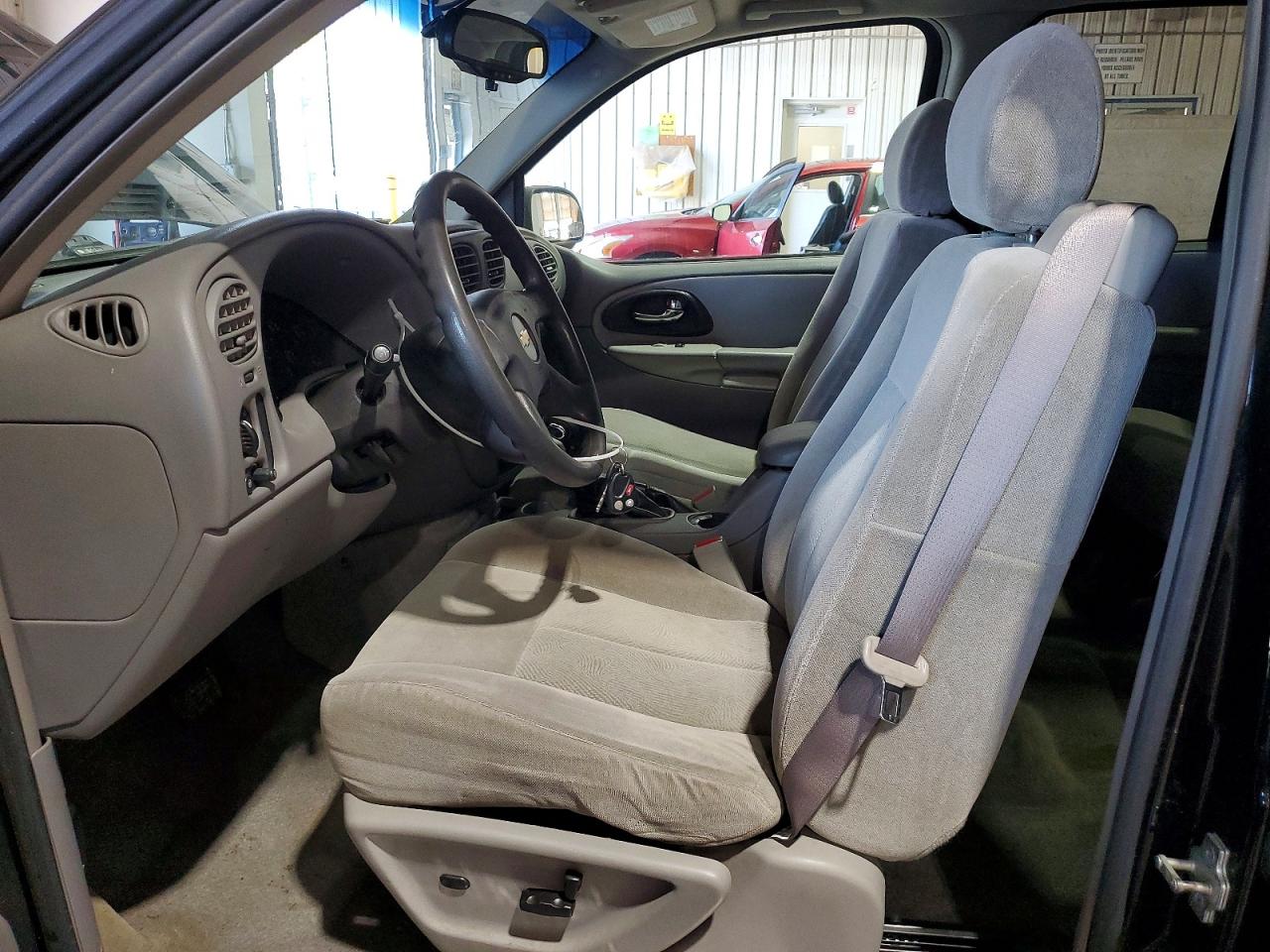 2006 Chevrolet Trailblazer Ls Black vin: 1GNDT13S062212137