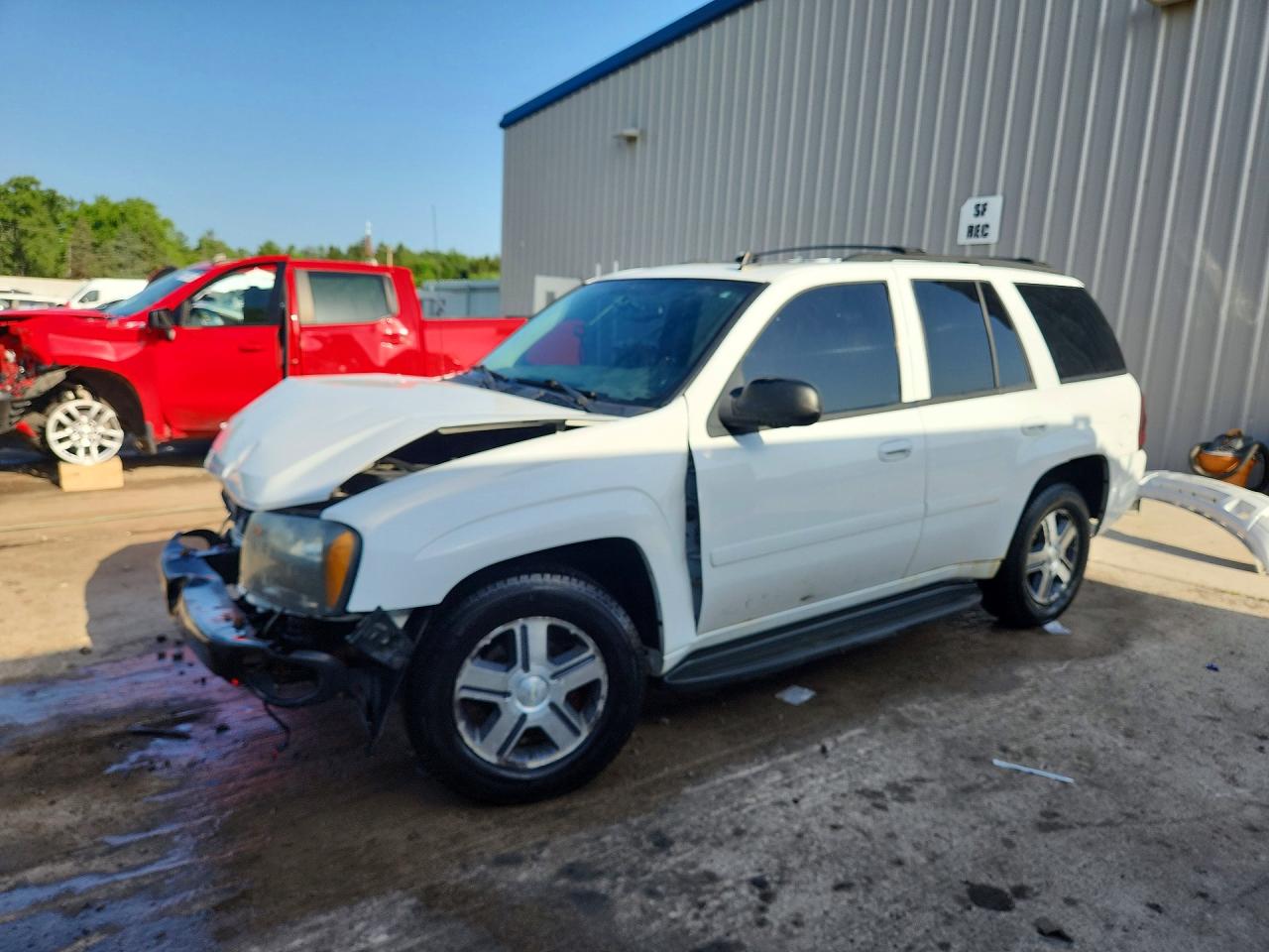 2008 Chevrolet Trailblazer Ls White vin: 1GNDT13S082183368