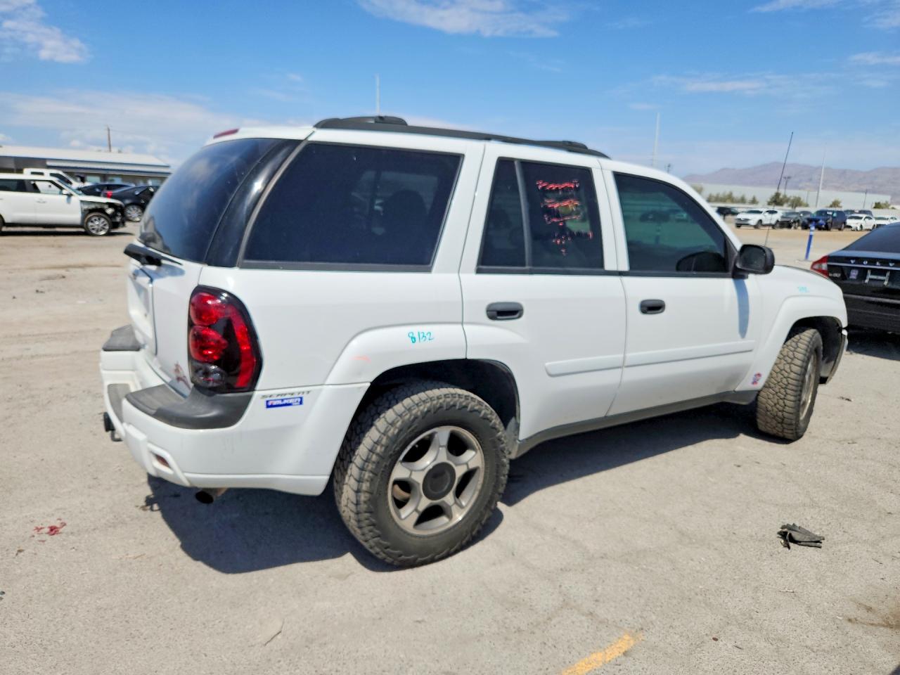 2008 Chevrolet Trailblazer Ls White vin: 1GNDT13S082259963