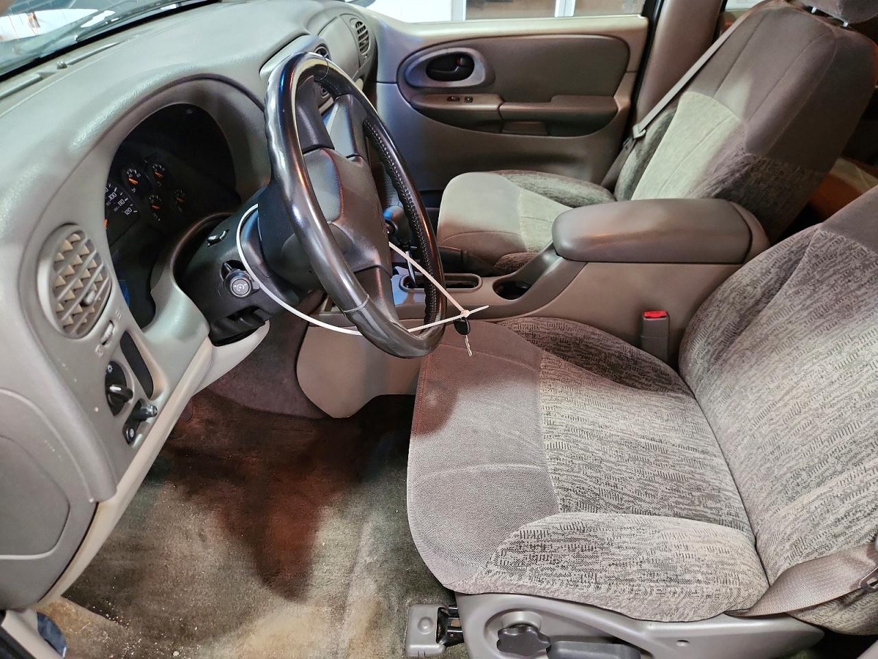 2002 Chevrolet Trailblazer Черный vin: 1GNDT13S122529919