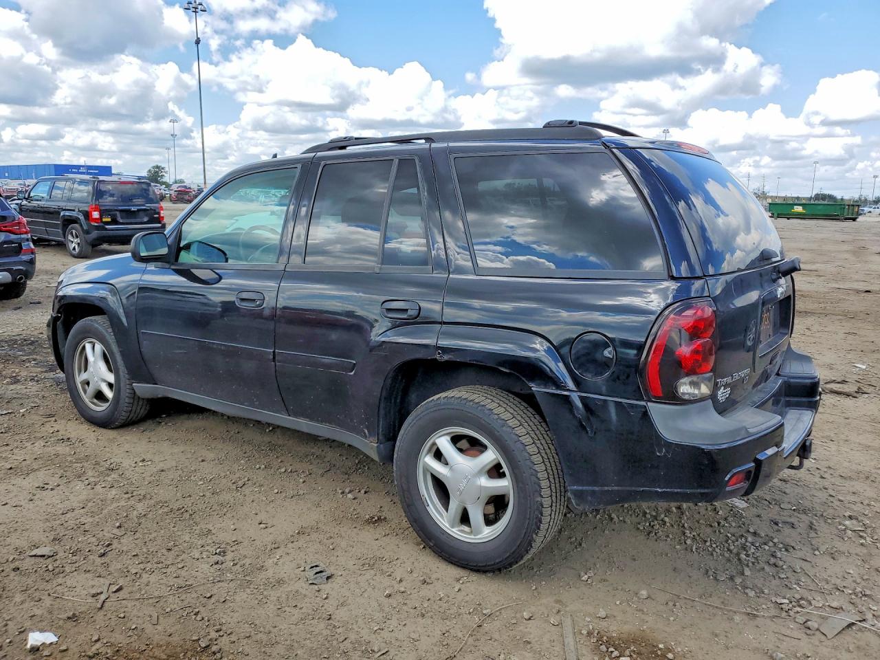 2007 Chevrolet Trailblazer Ls Черный vin: 1GNDT13S172177612