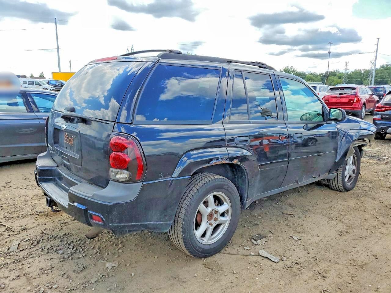 2007 Chevrolet Trailblazer Ls Черный vin: 1GNDT13S172177612