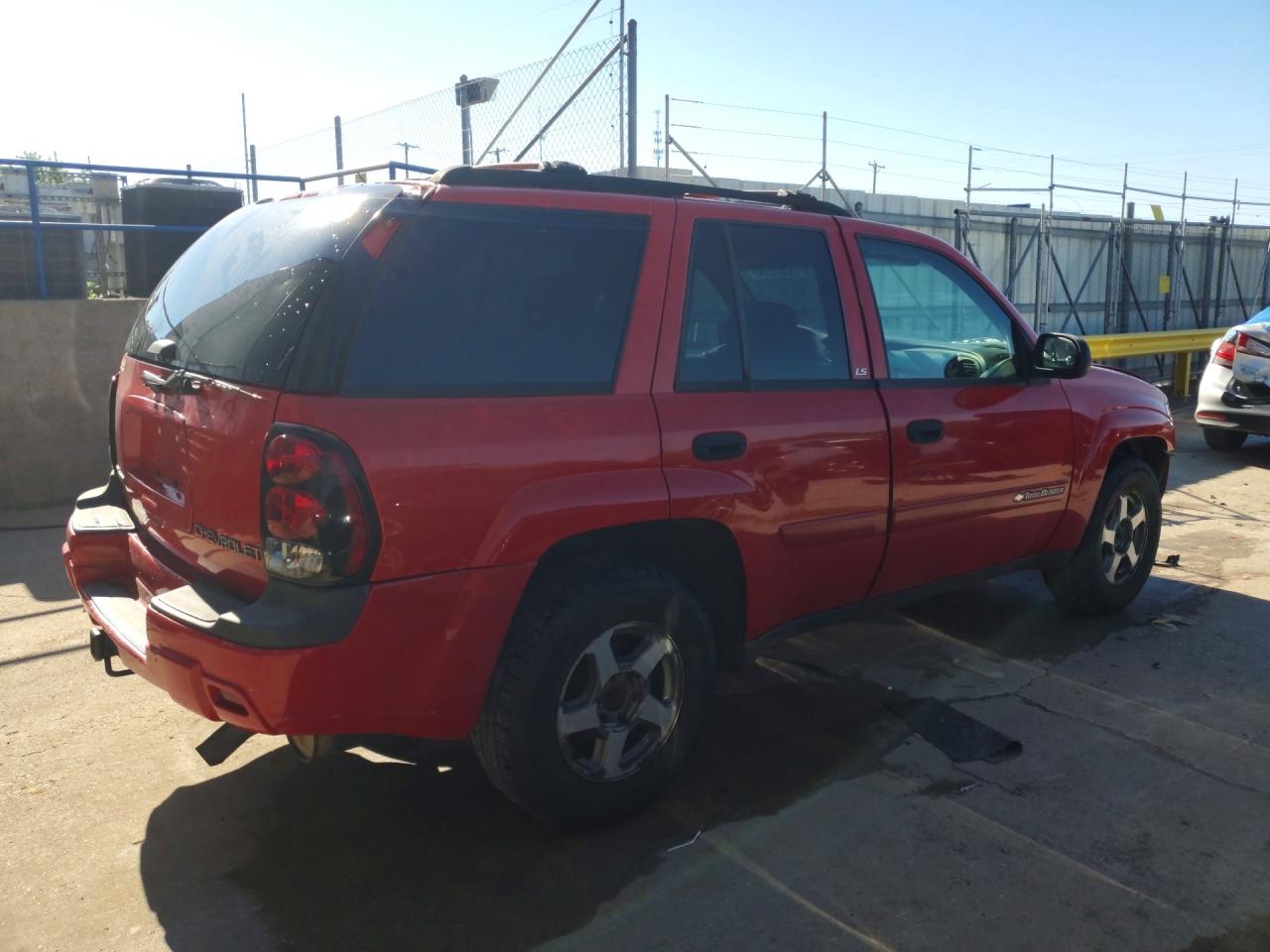2002 Chevrolet Trailblazer Red vin: 1GNDT13S222456785