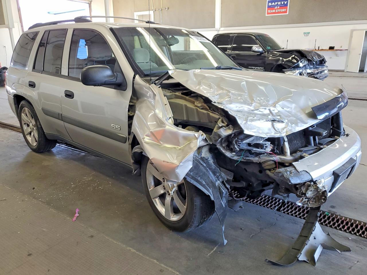 2005 Chevrolet Trailblazer Ls Silver vin: 1GNDT13S252205172