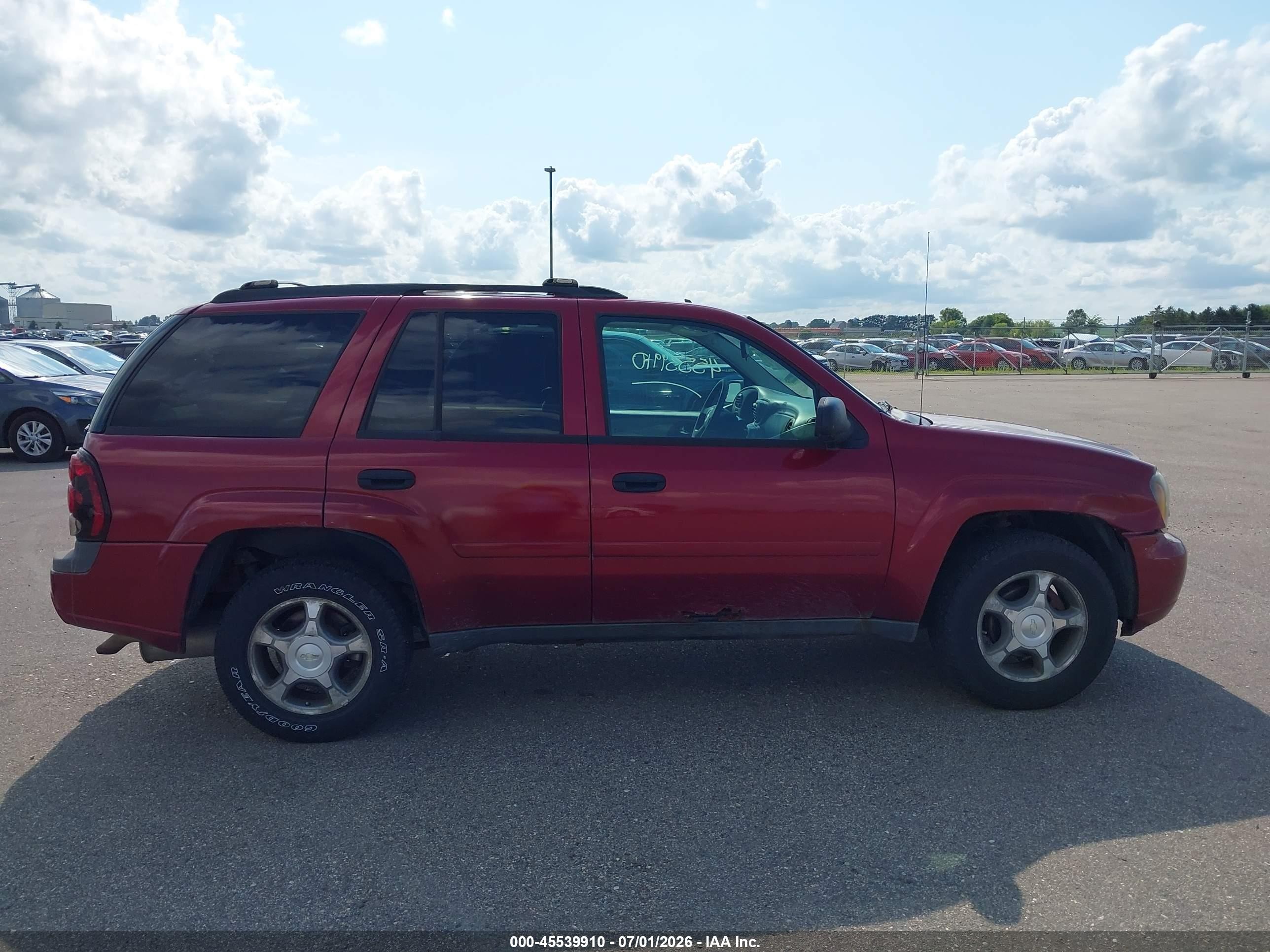 2007 Chevrolet Trailblazer Ls Red vin: 1GNDT13S272179739