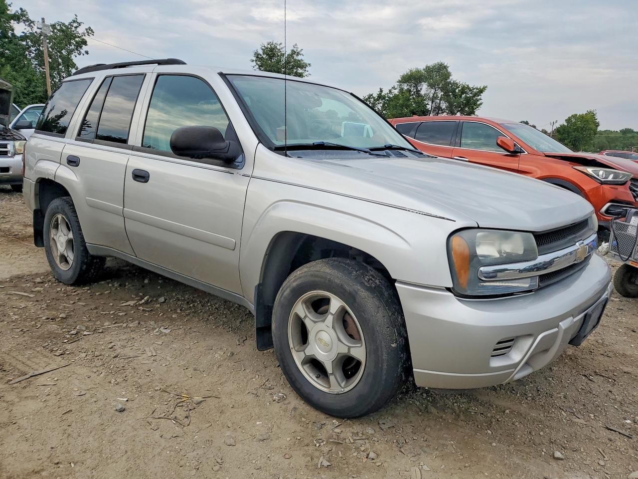 2008 Chevrolet Trailblazer Ls Silver vin: 1GNDT13S282102242