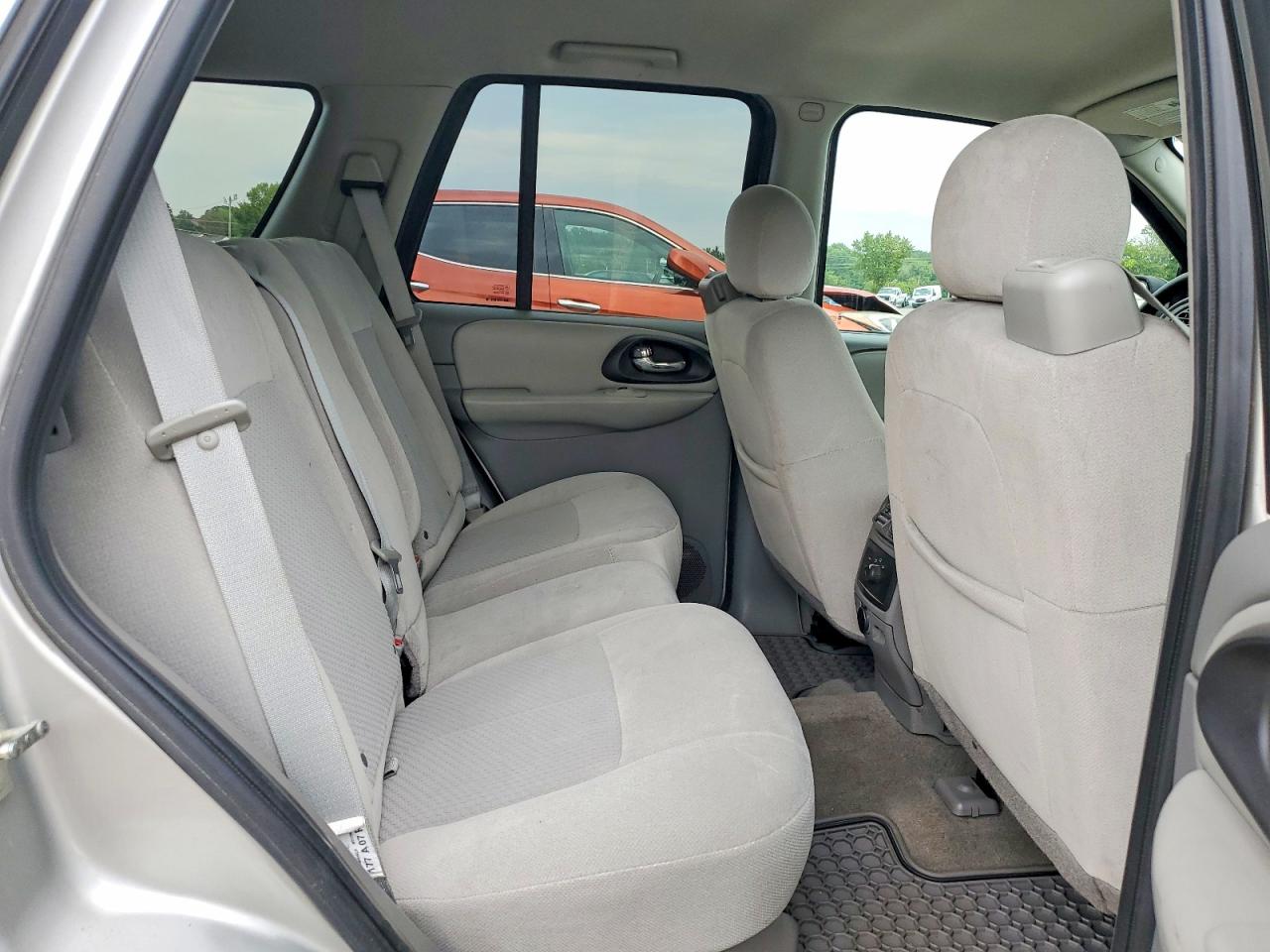 2008 Chevrolet Trailblazer Ls Silver vin: 1GNDT13S282102242