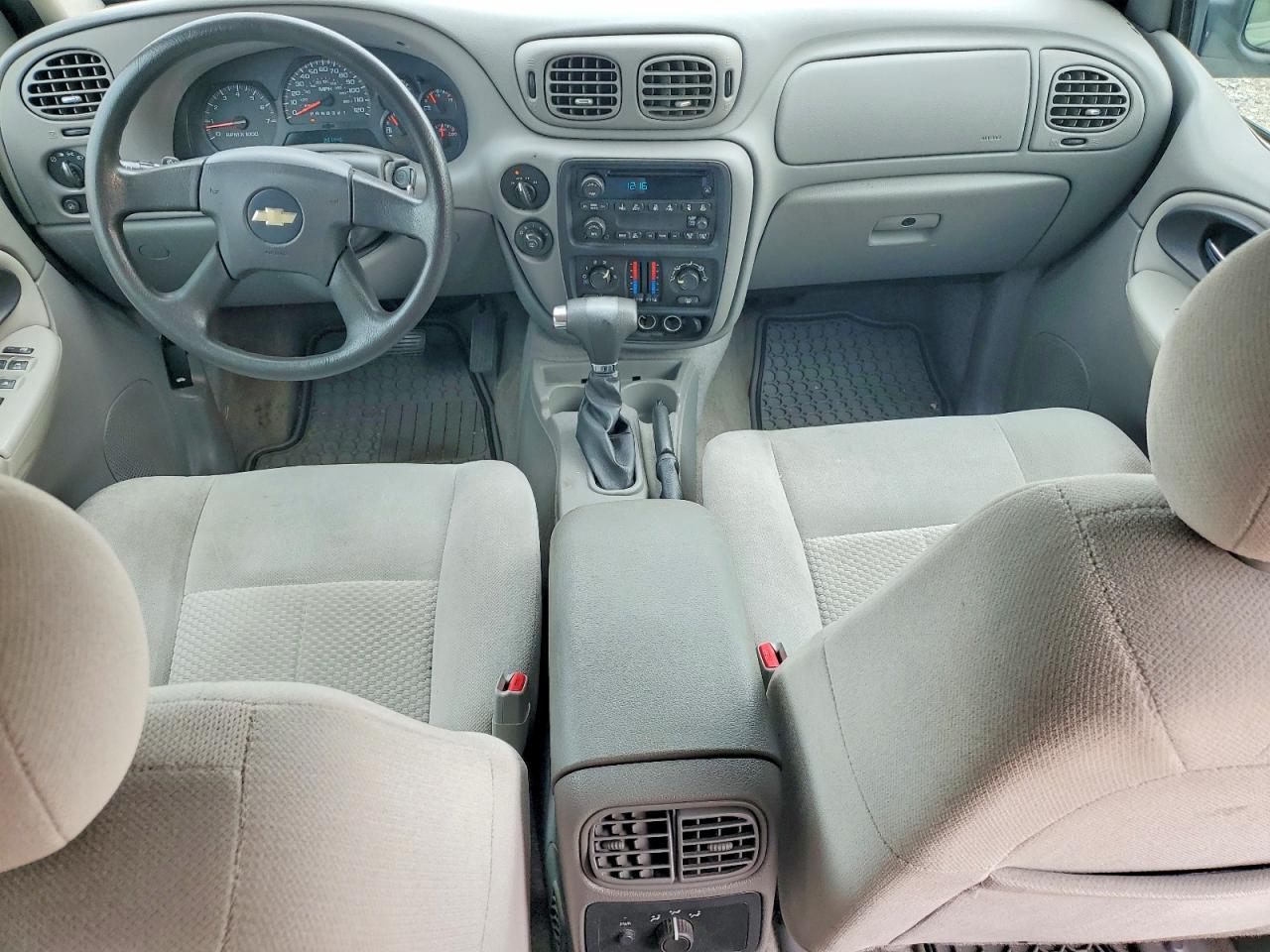 2008 Chevrolet Trailblazer Ls Silver vin: 1GNDT13S282102242