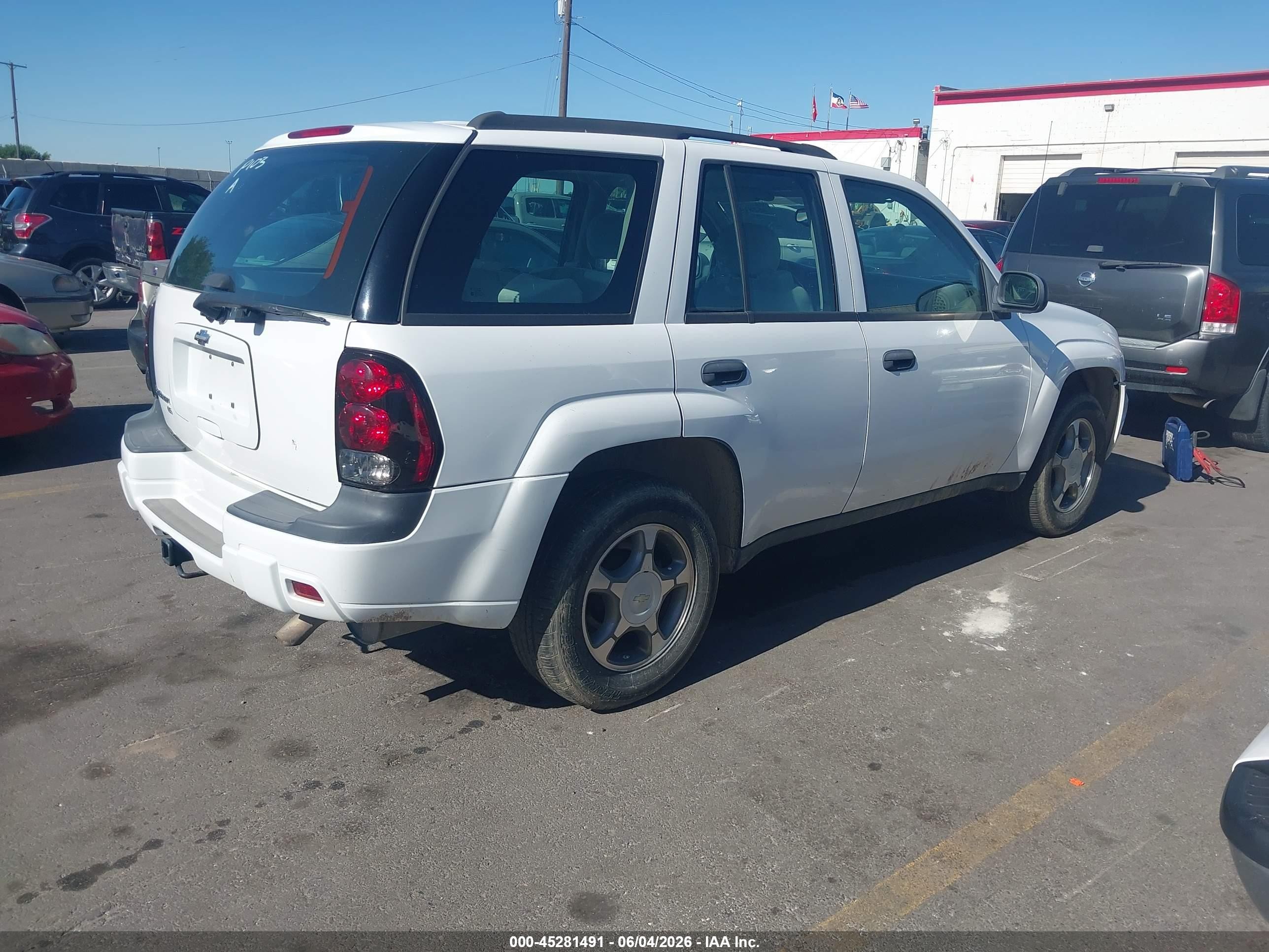 2008 Chevrolet Trailblazer Fleet White vin: 1GNDT13S282236538